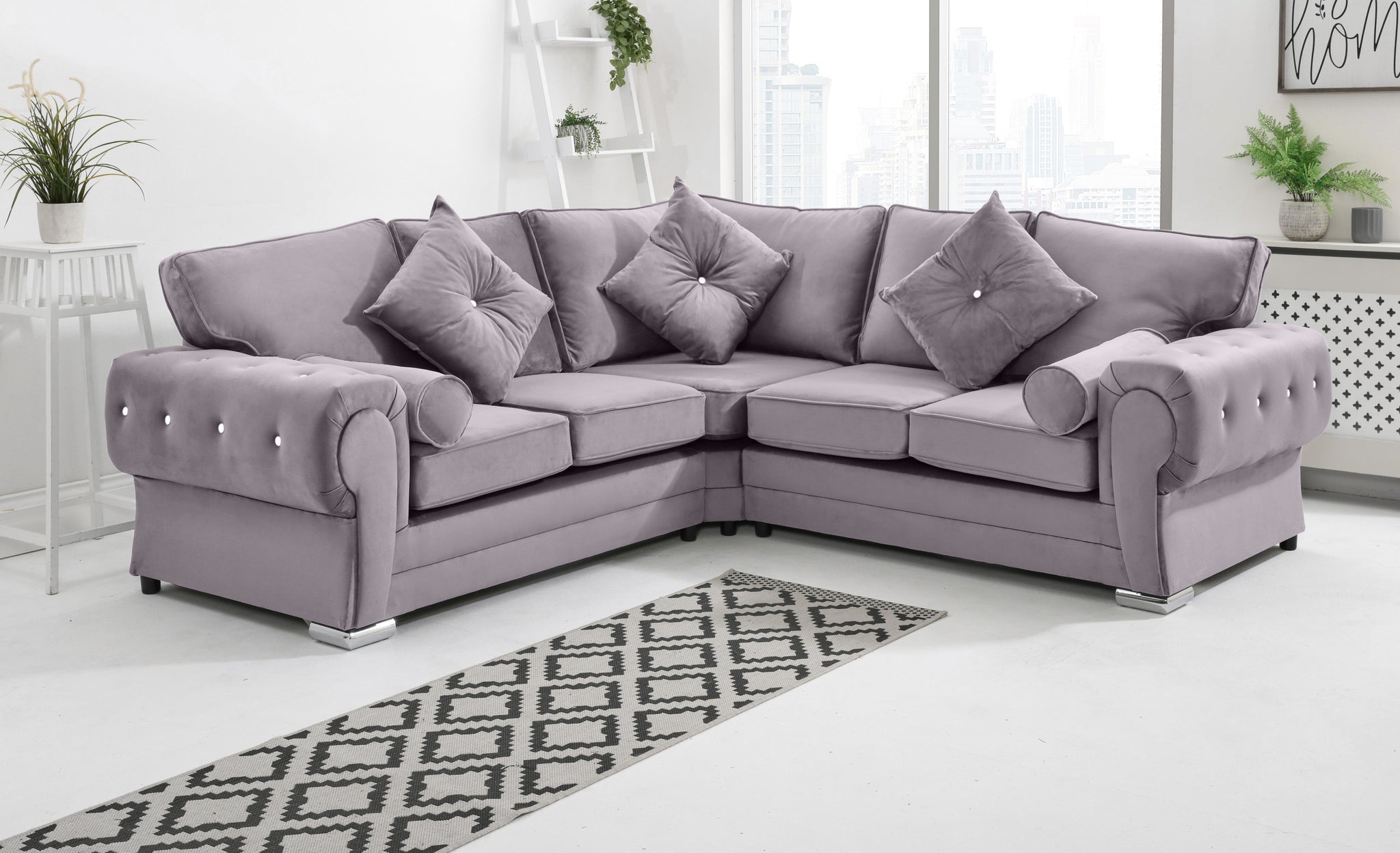Victoria Plush Corner Fullback + Extra Cushions + Diamonds