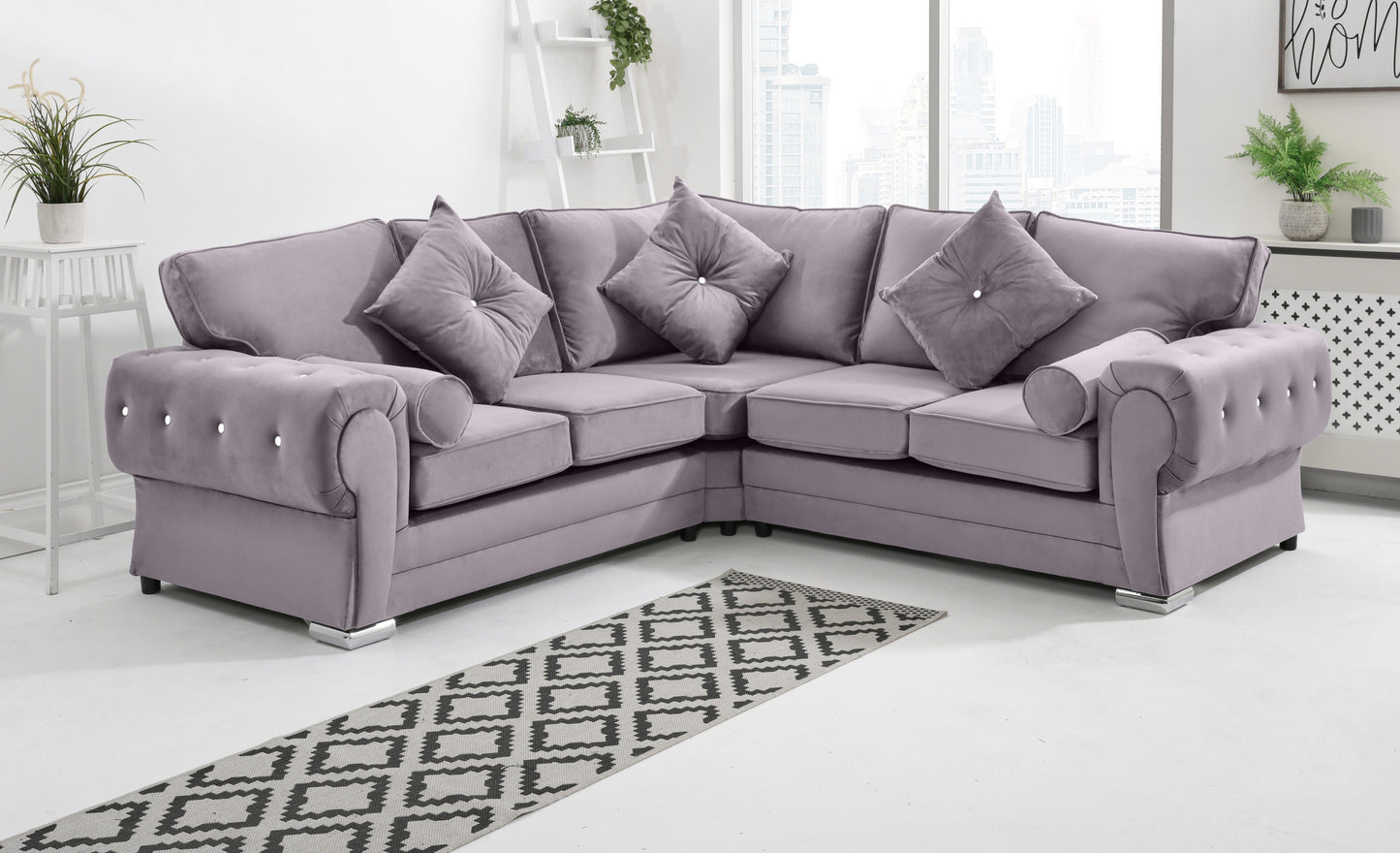 Verona Plush Corner Fullback + Extra Cushions + Diamonds