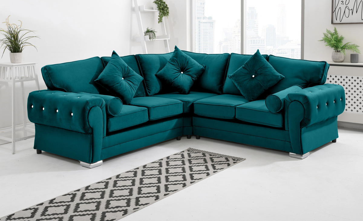Victoria Plush Corner Fullback + Extra Cushions + Diamonds
