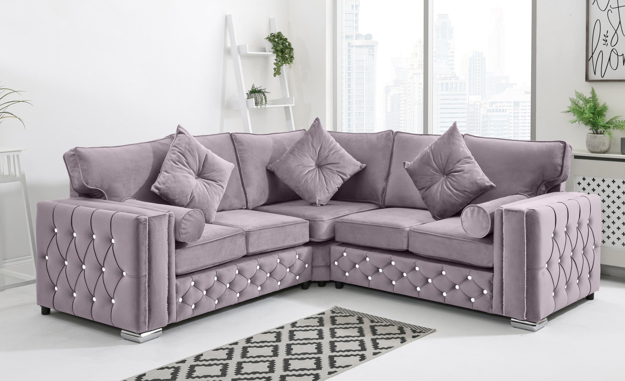 Arlo Corner Fullback + Extra Cushions + Diamonds