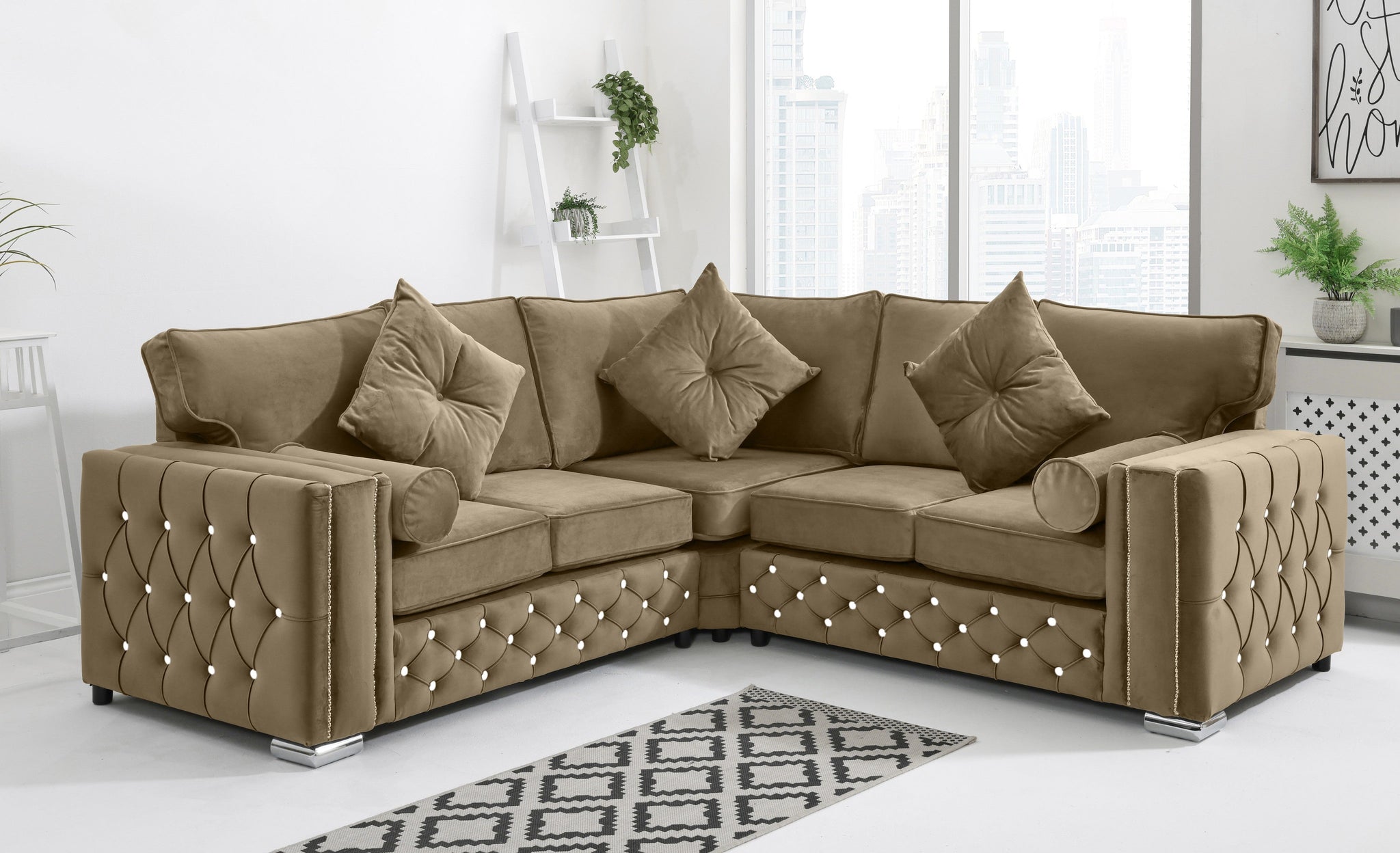 Arlo Corner Fullback + Extra Cushions + Diamonds