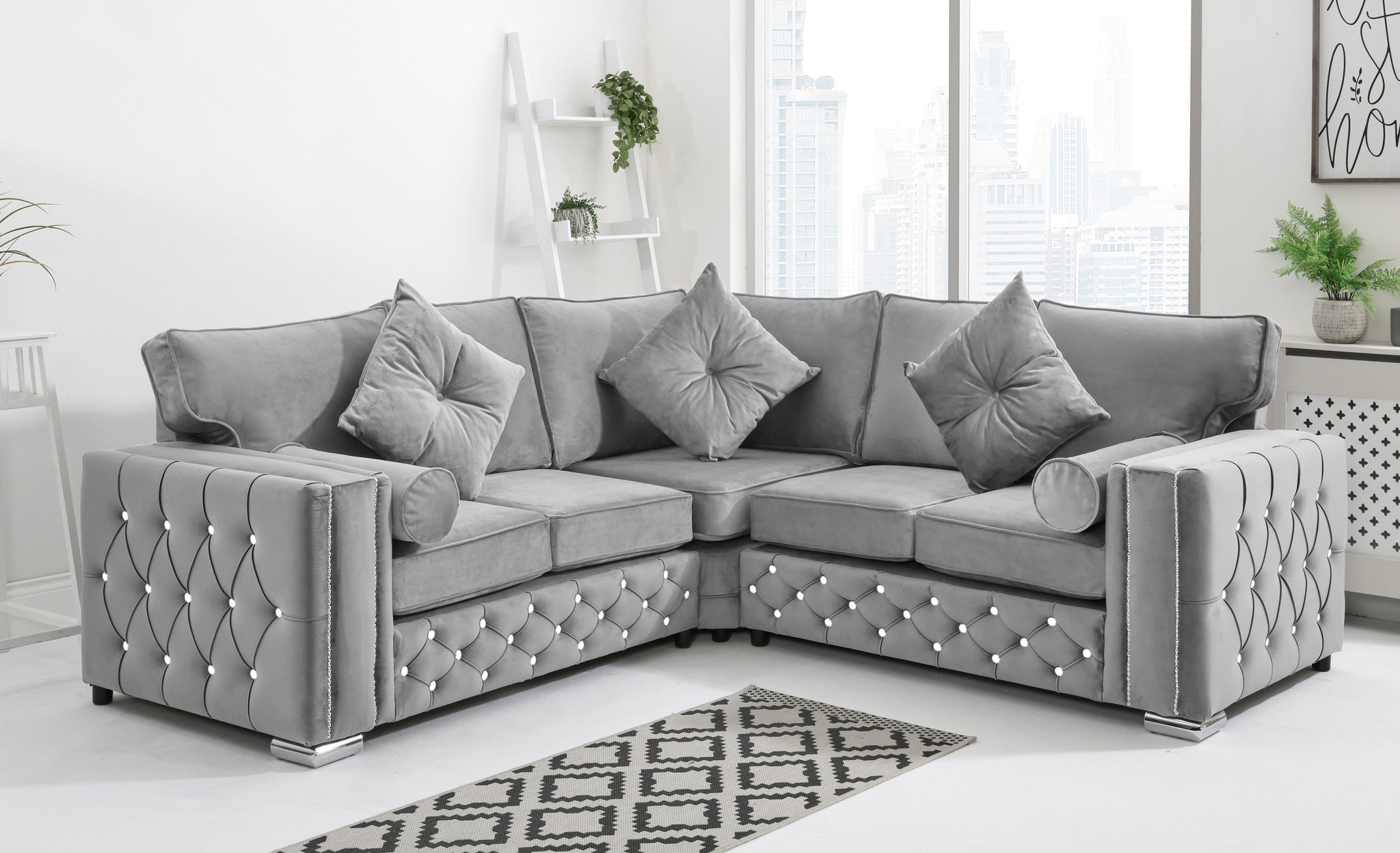 Arlo Corner Fullback + Extra Cushions + Diamonds