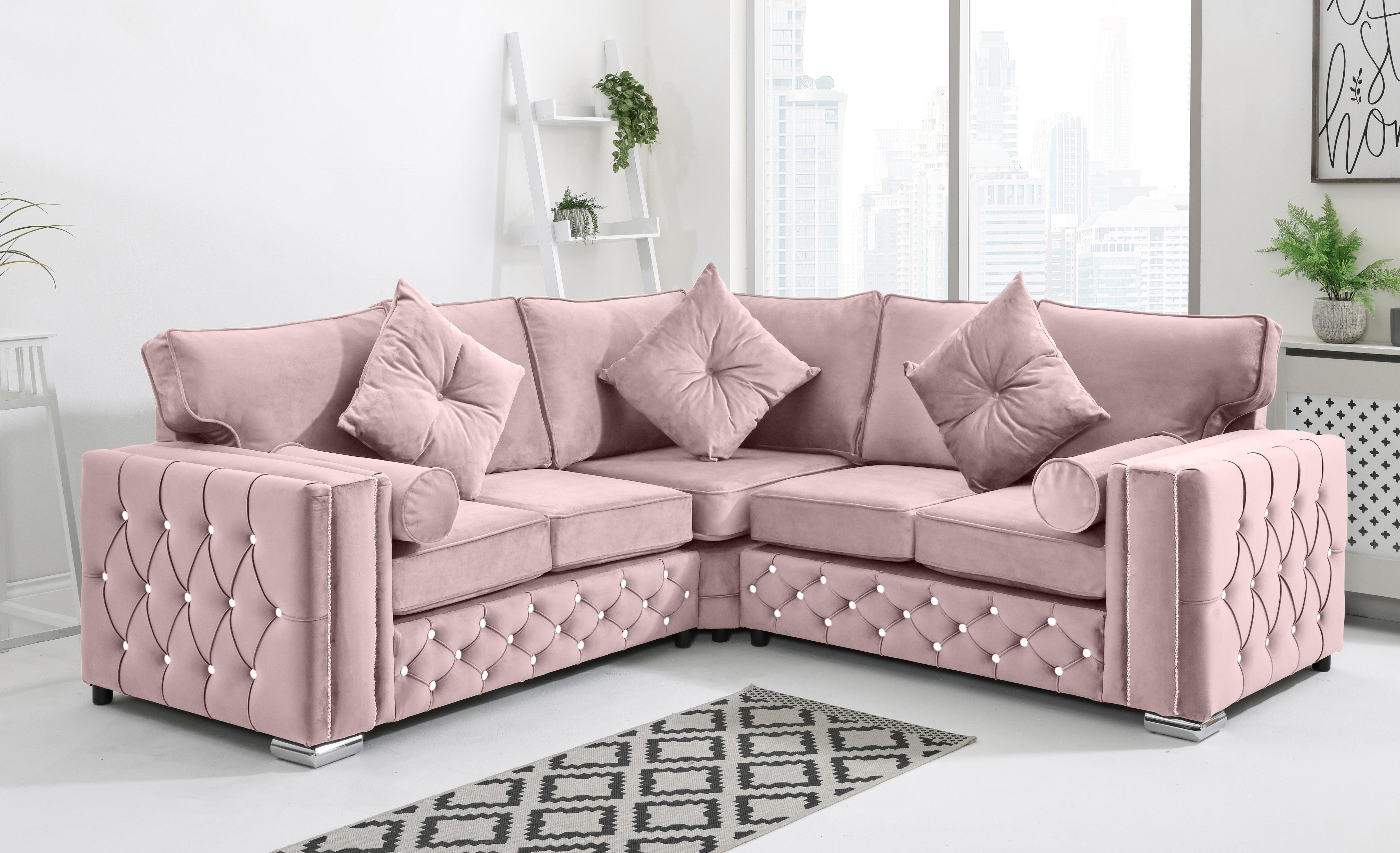 Arlo Corner Fullback + Extra Cushions + Diamonds