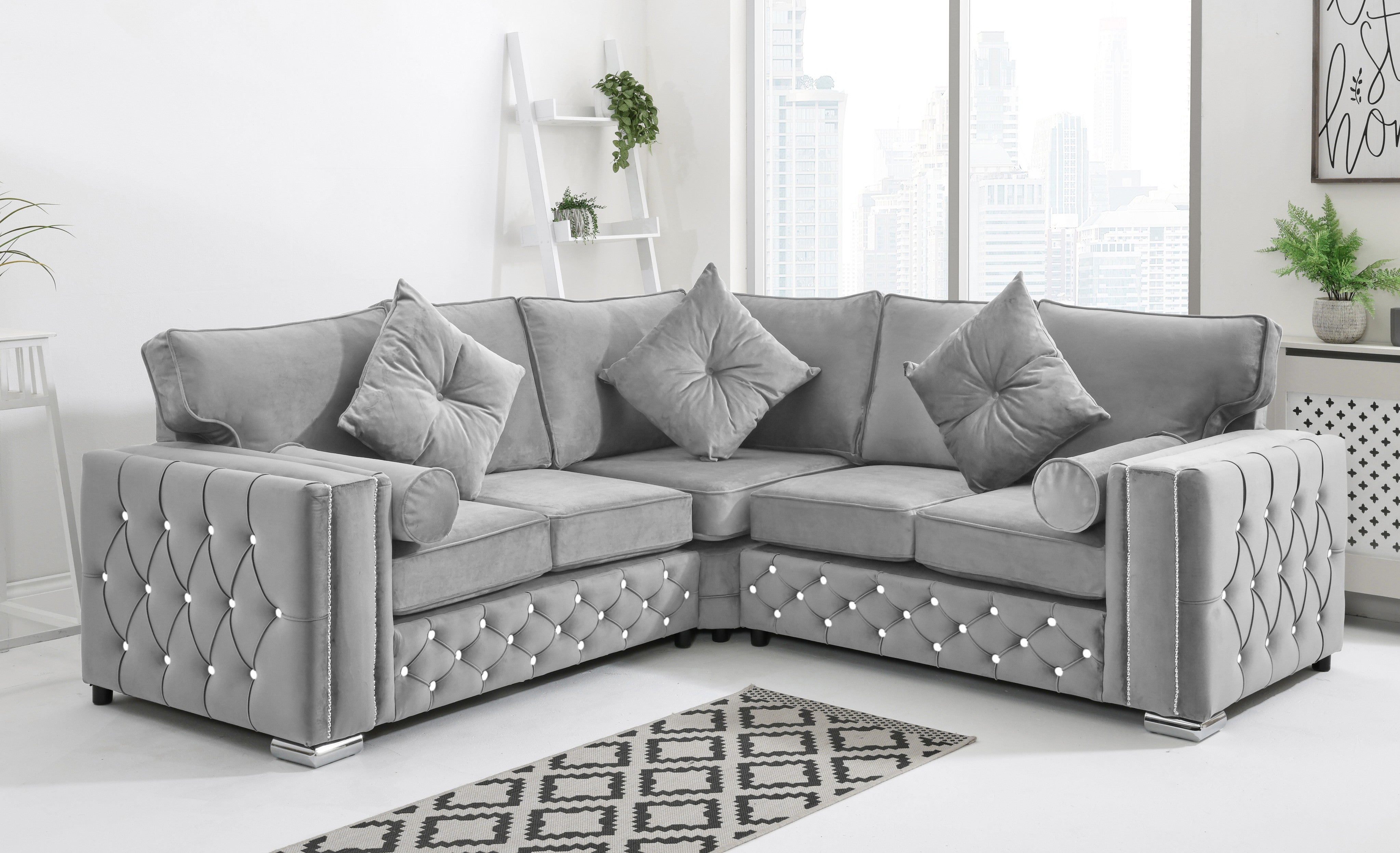 Arlo Corner Fullback + Extra Cushions + Diamonds