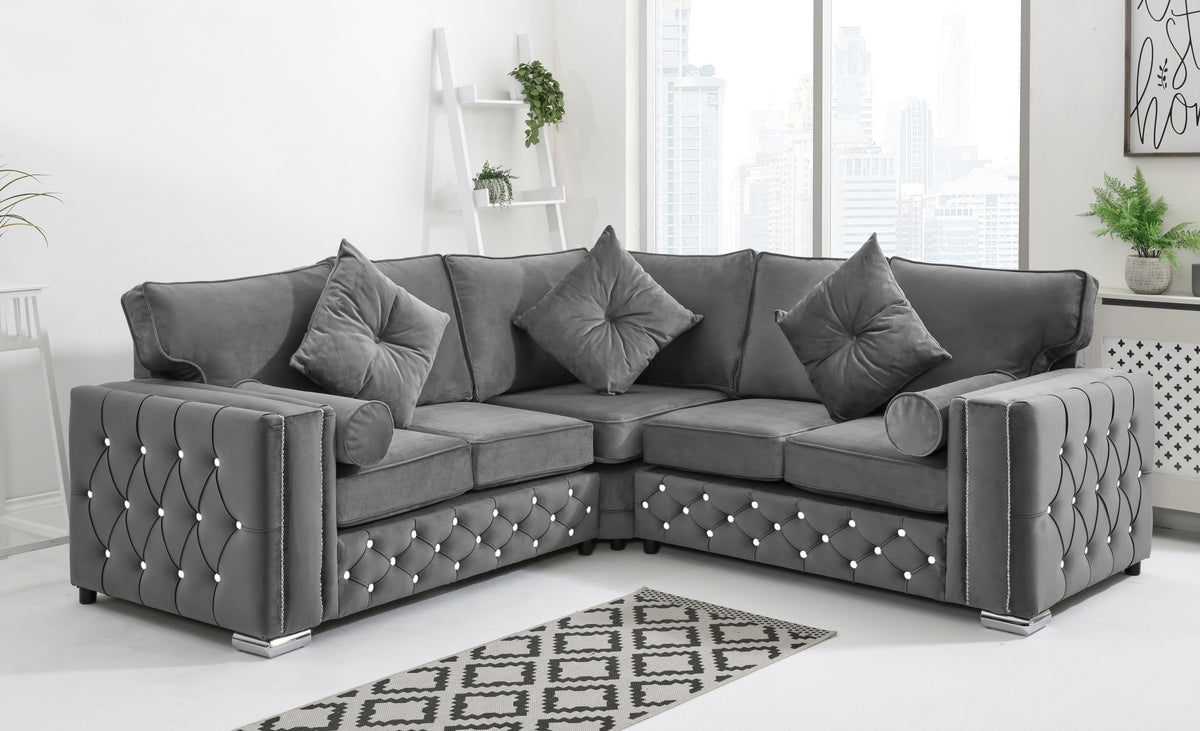Arlo Corner Fullback + Extra Cushions + Diamonds