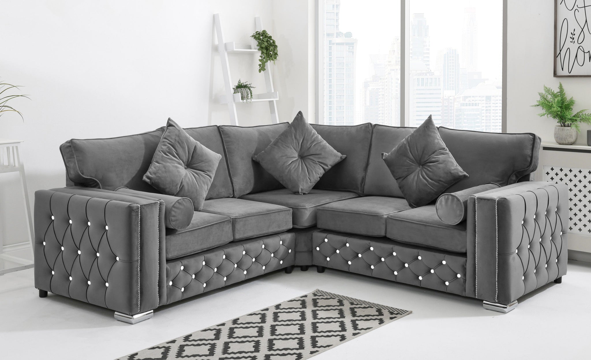 Arlo Corner Fullback + Extra Cushions + Diamonds