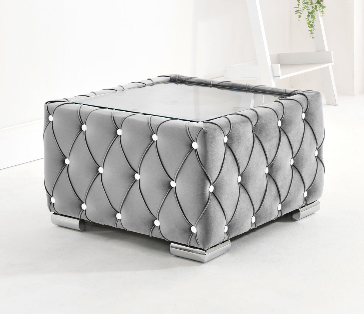 Sikara Corner Fullback - 2c2 + Diamonds+ Bolster / Buttoned Cushions