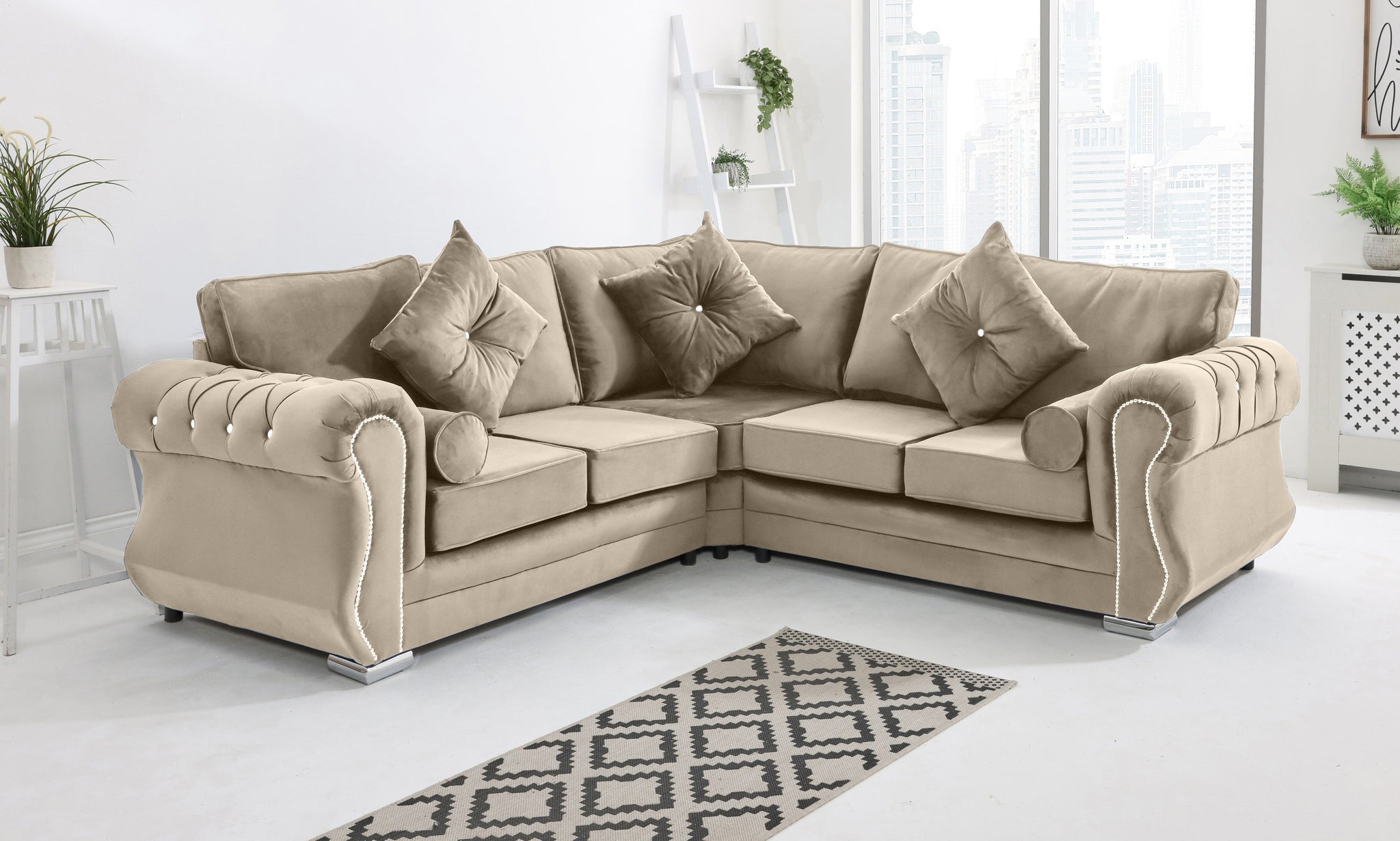 Elowen Corner Fullback + Diamonds + Extra Cushions