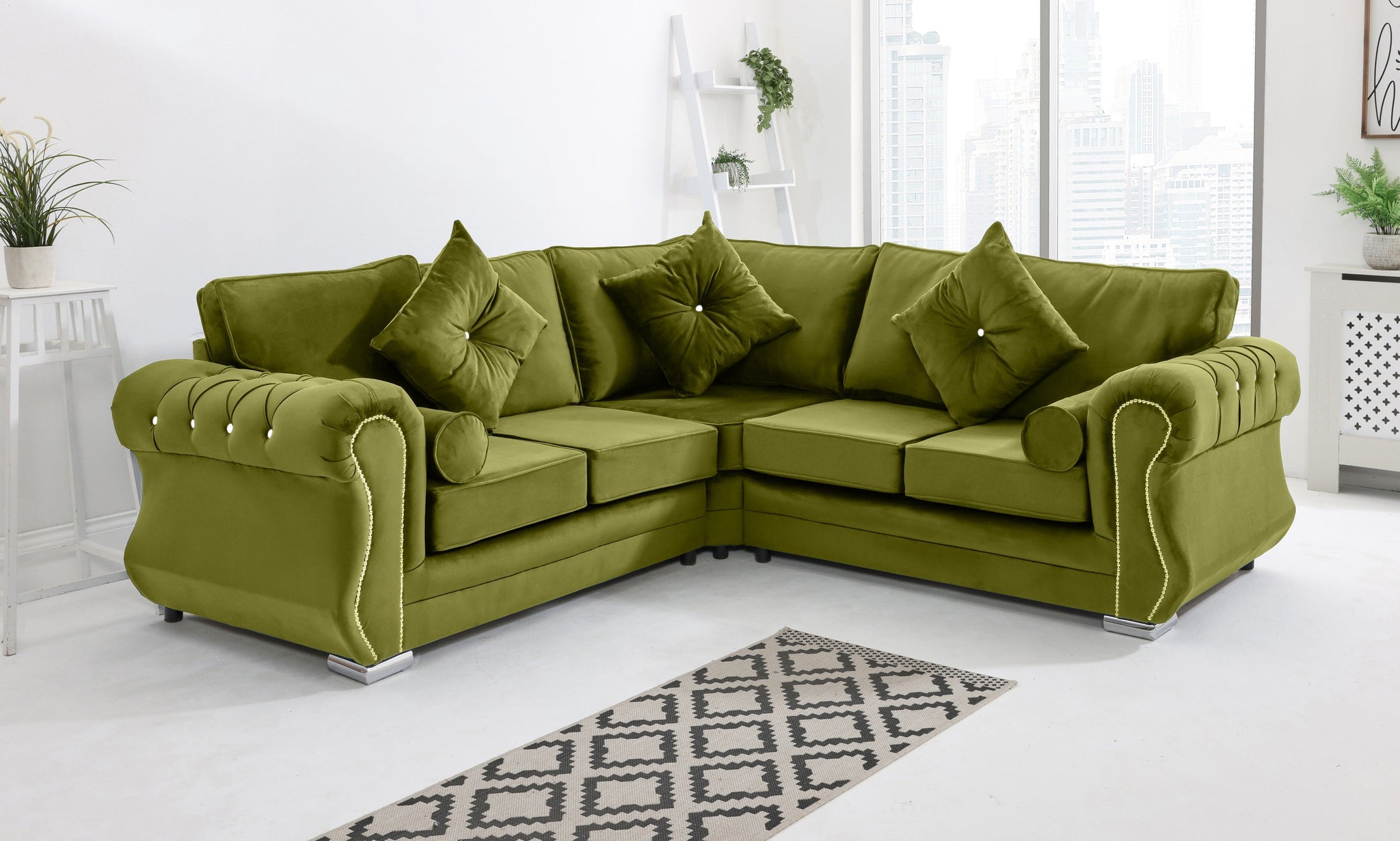Elowen Corner Fullback + Diamonds + Extra Cushions