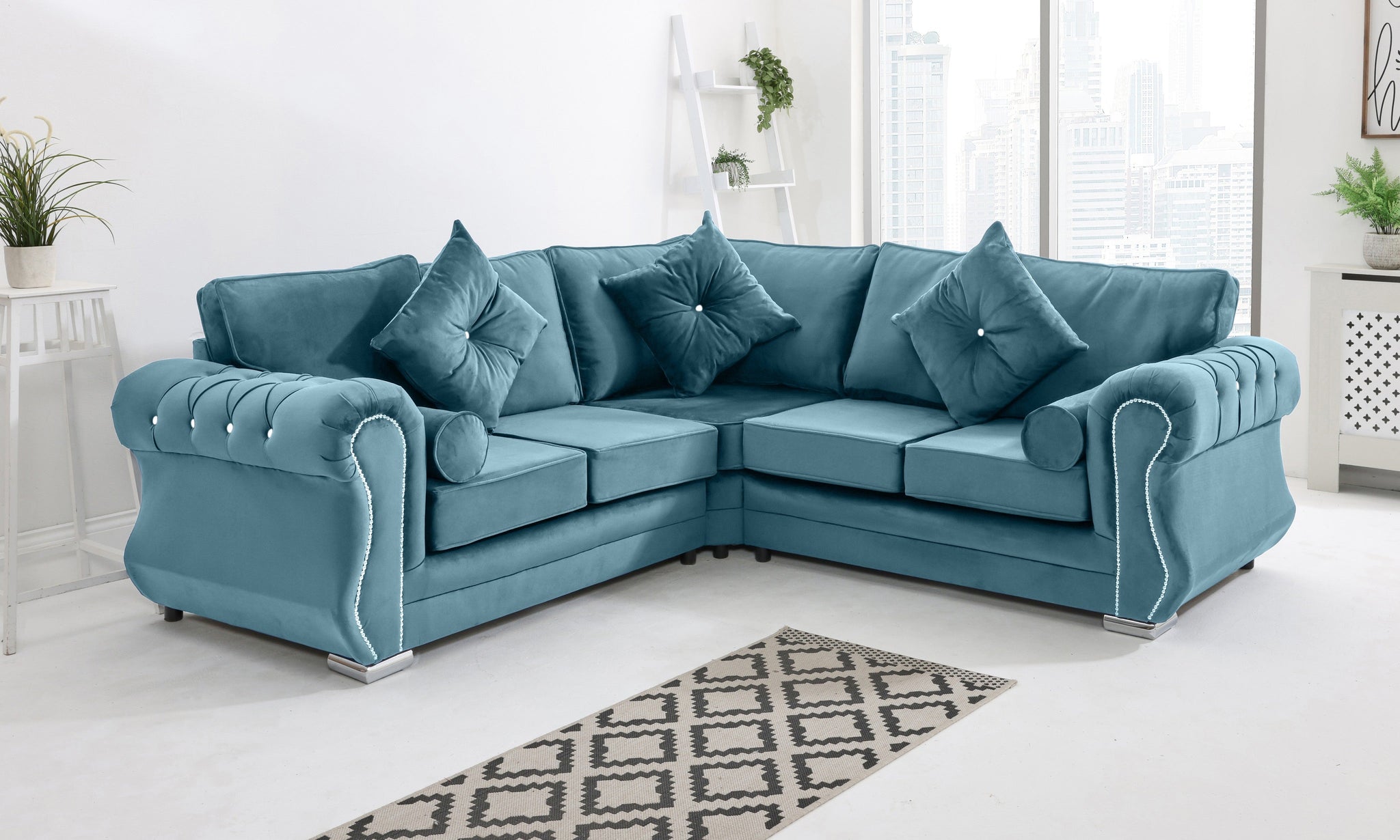 Elowen Corner Fullback + Diamonds + Extra Cushions