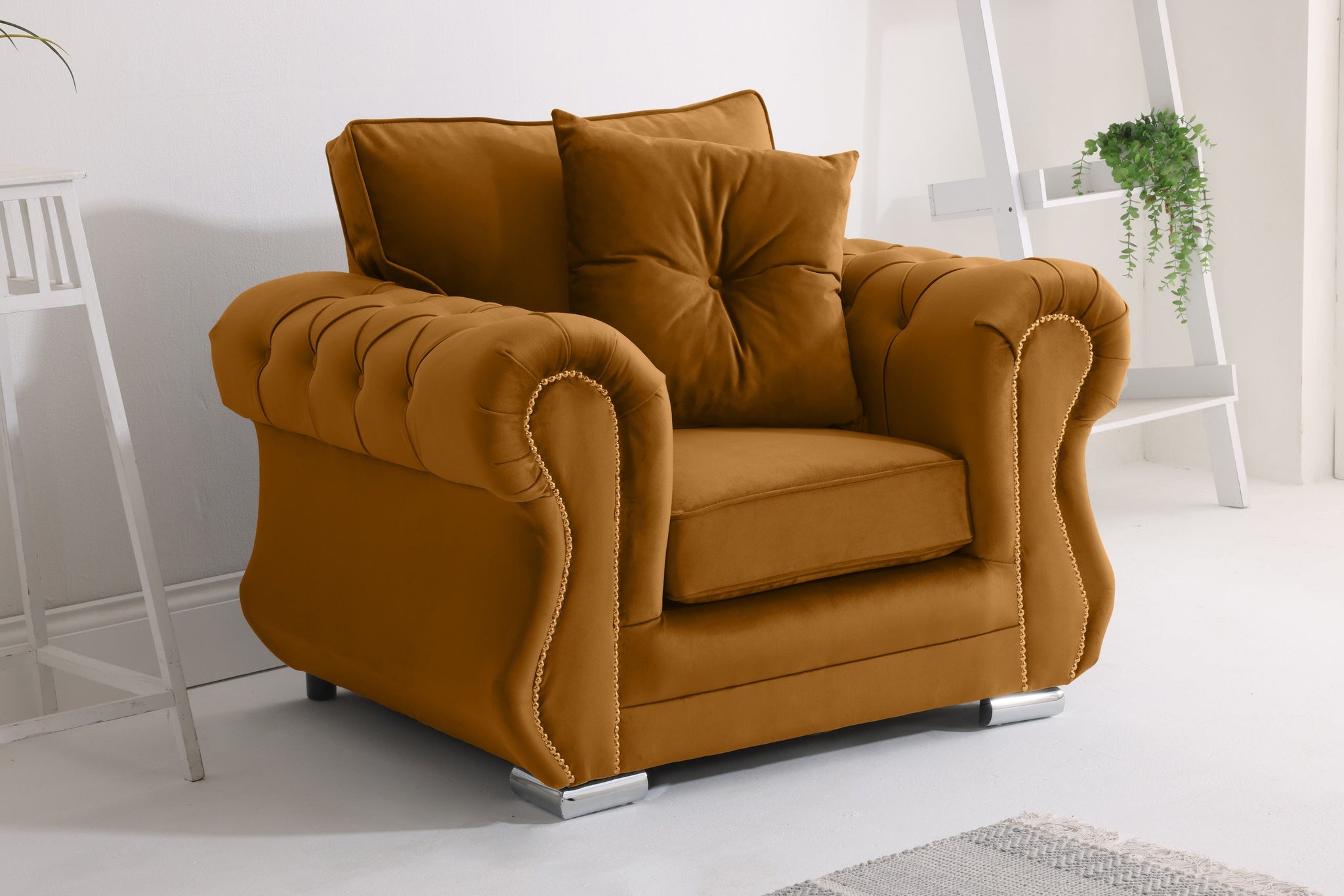 Elowen Corner Fullback + Extra Cushions