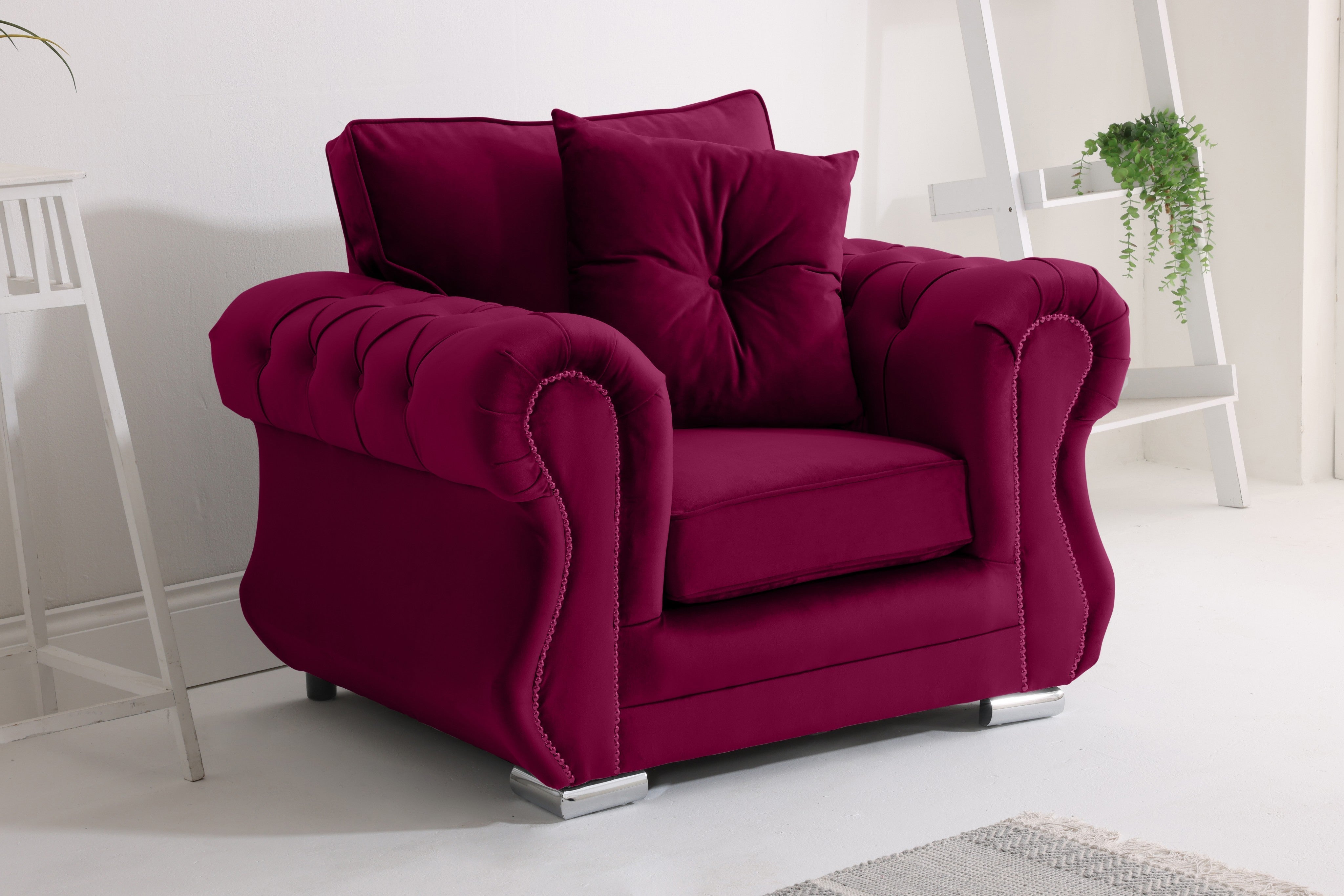 Elowen Corner Fullback + Extra Cushions