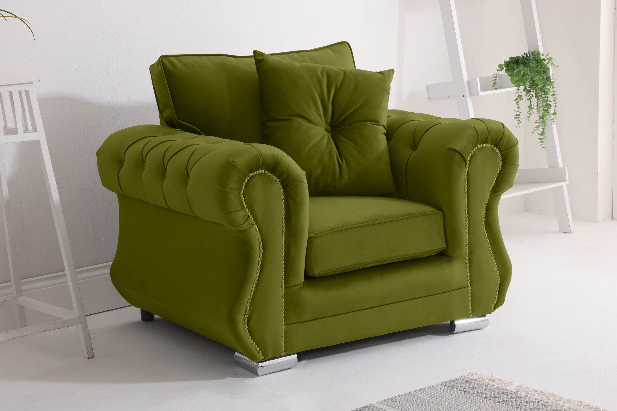 Elowen Corner Fullback + Extra Cushions