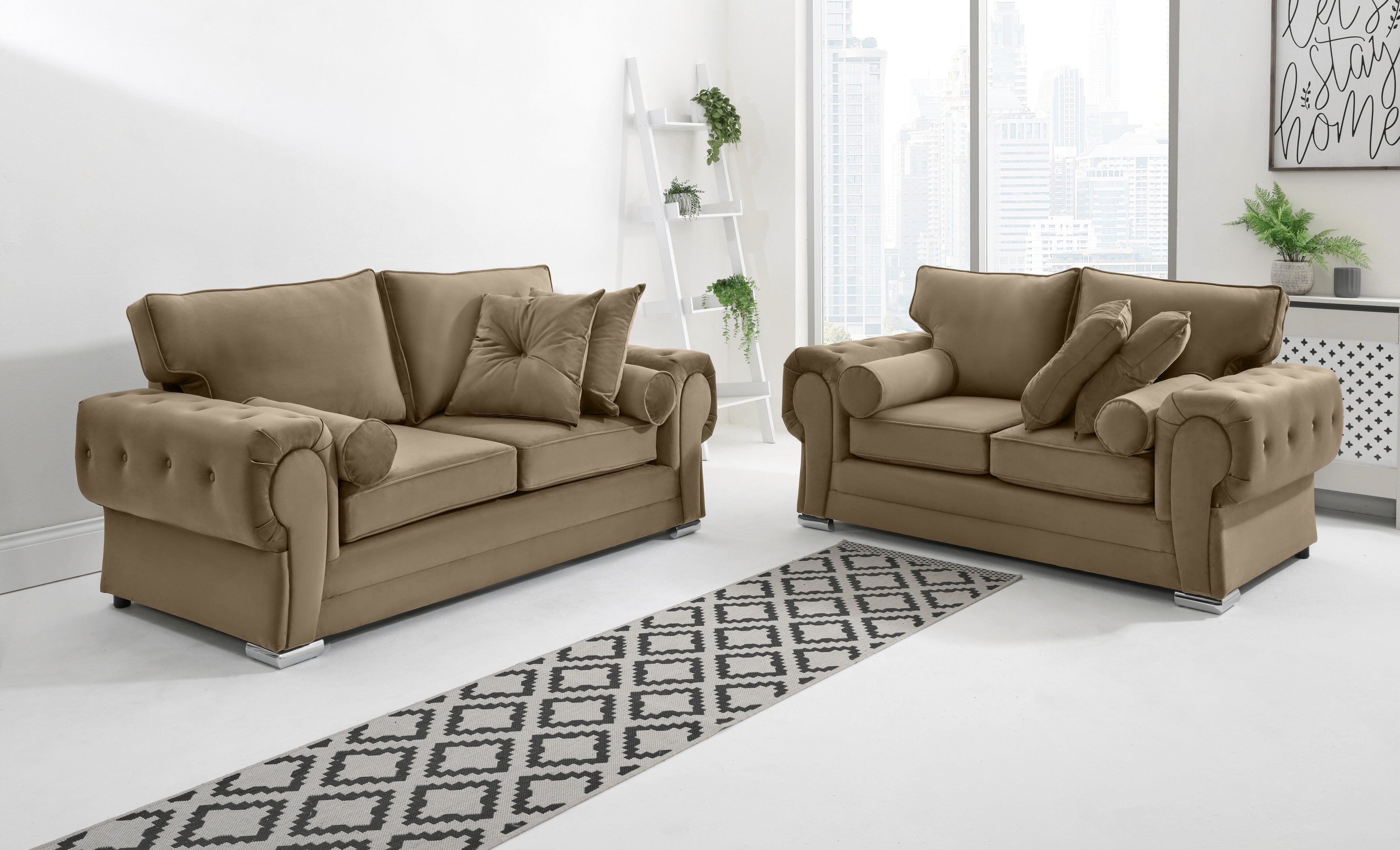 Victoria Plush 3+2 Fullback + Extra Cushions