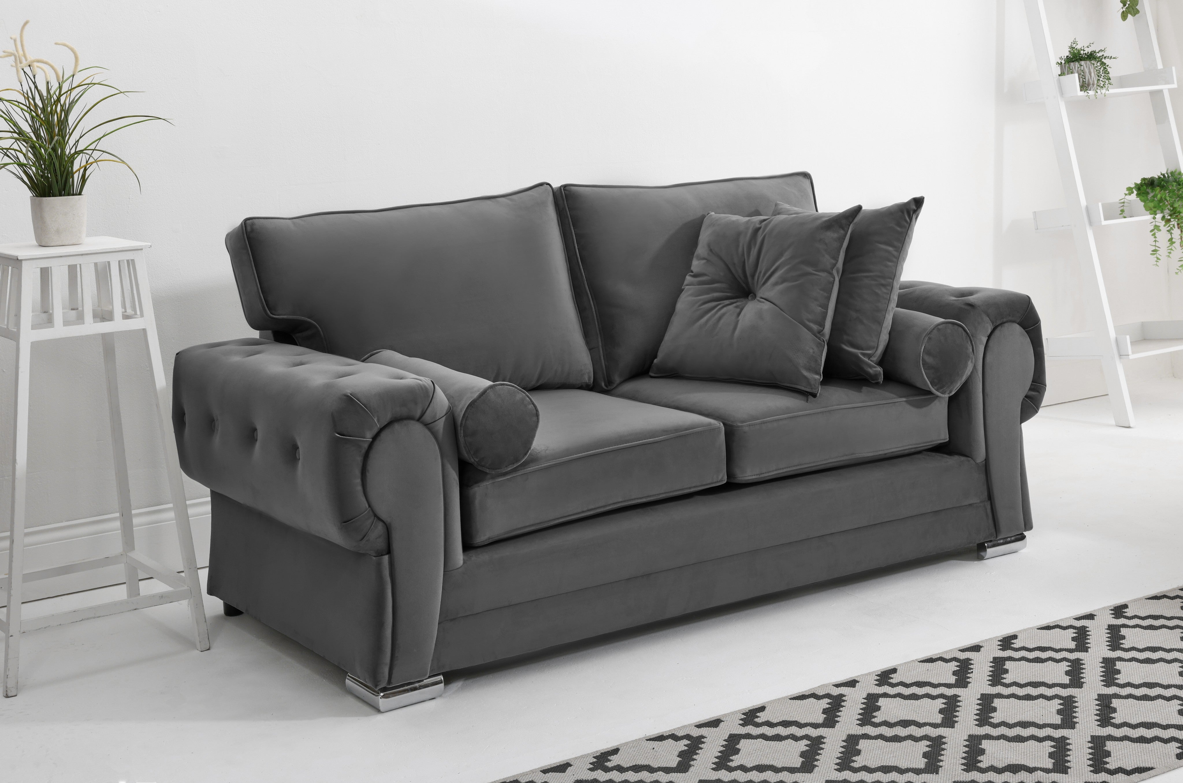 Victoria Plush 3+2 Fullback + Extra Cushions