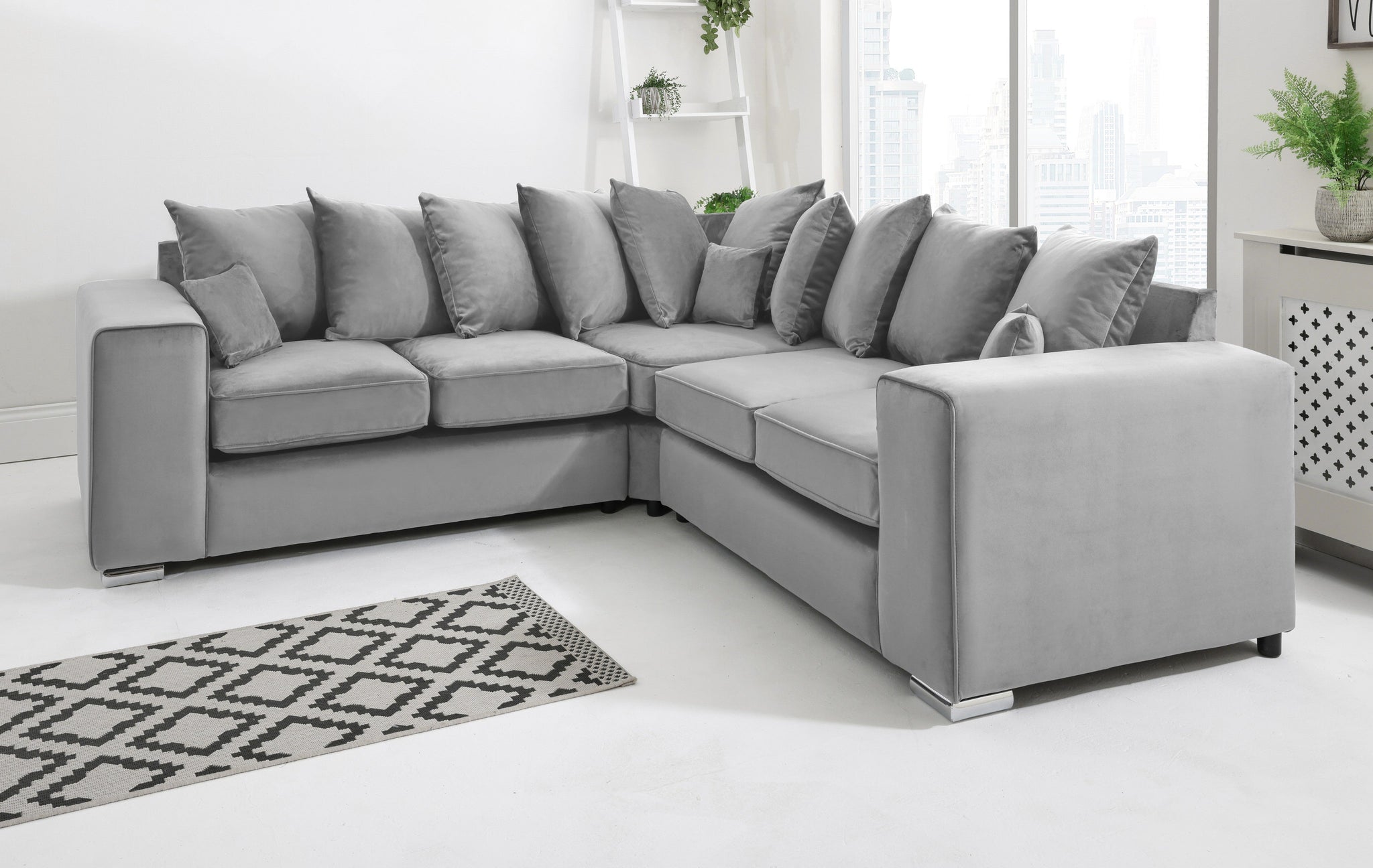 Elara Corner Scatterback