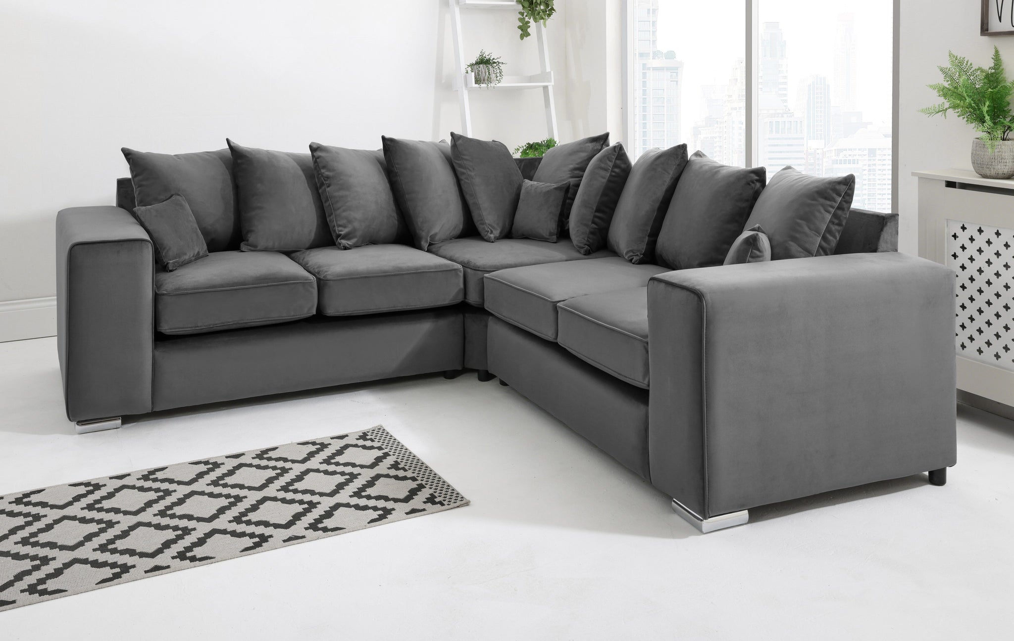 Elara Corner Scatterback
