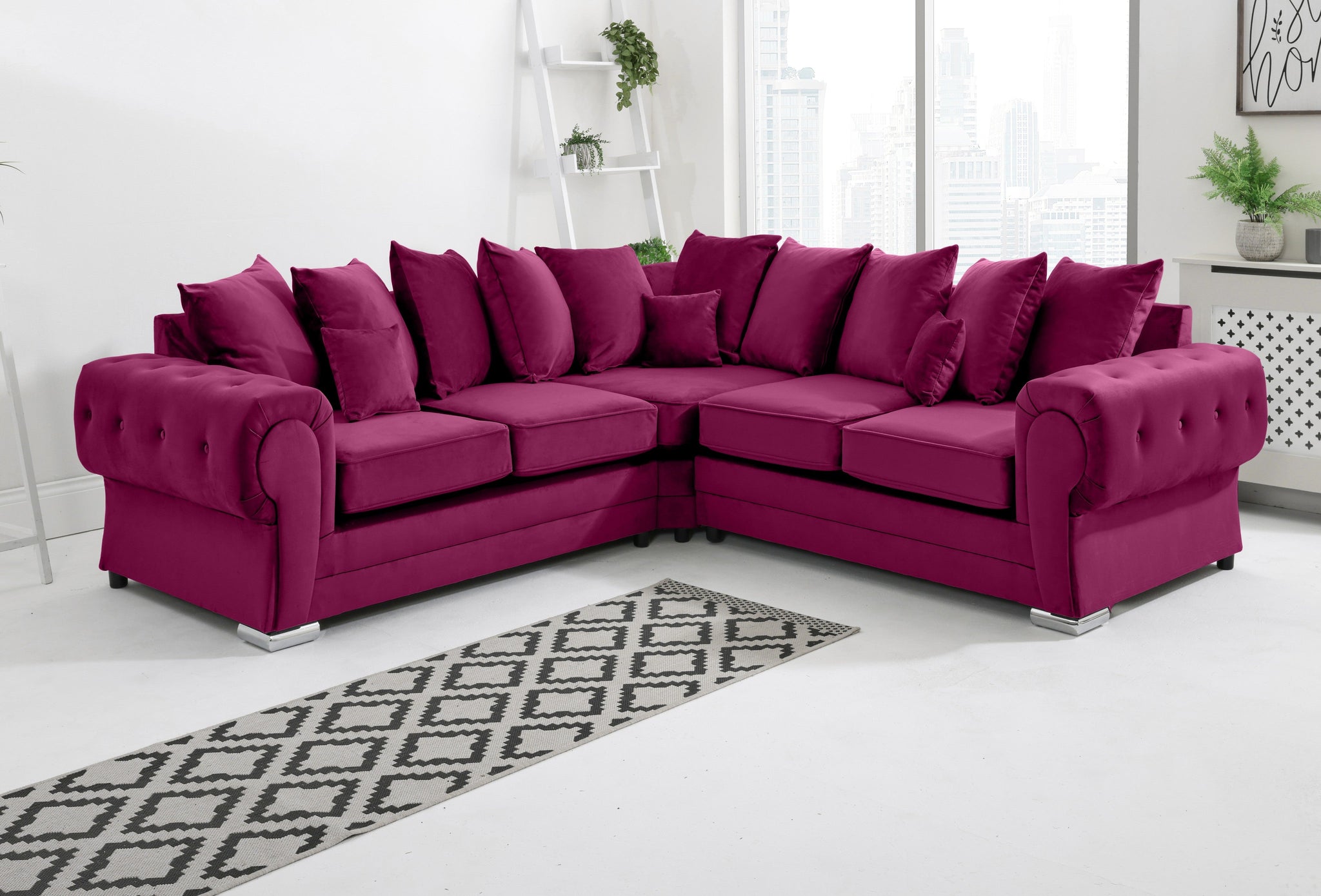 Victoria Plush Corner Scatterback