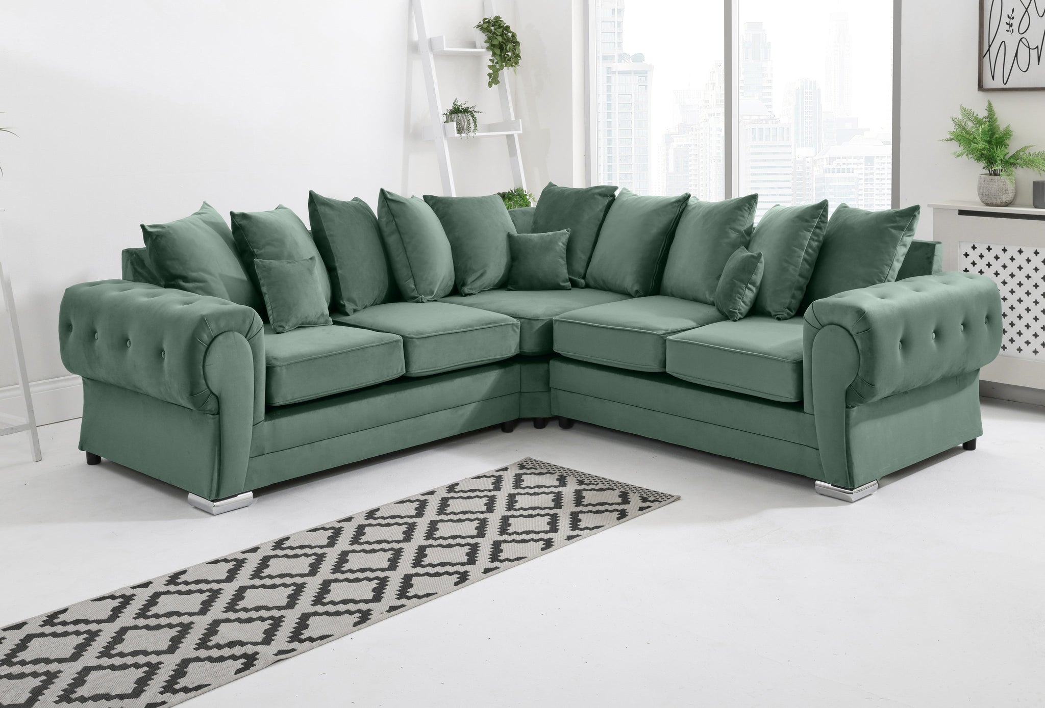 Victoria Plush Corner Scatterback