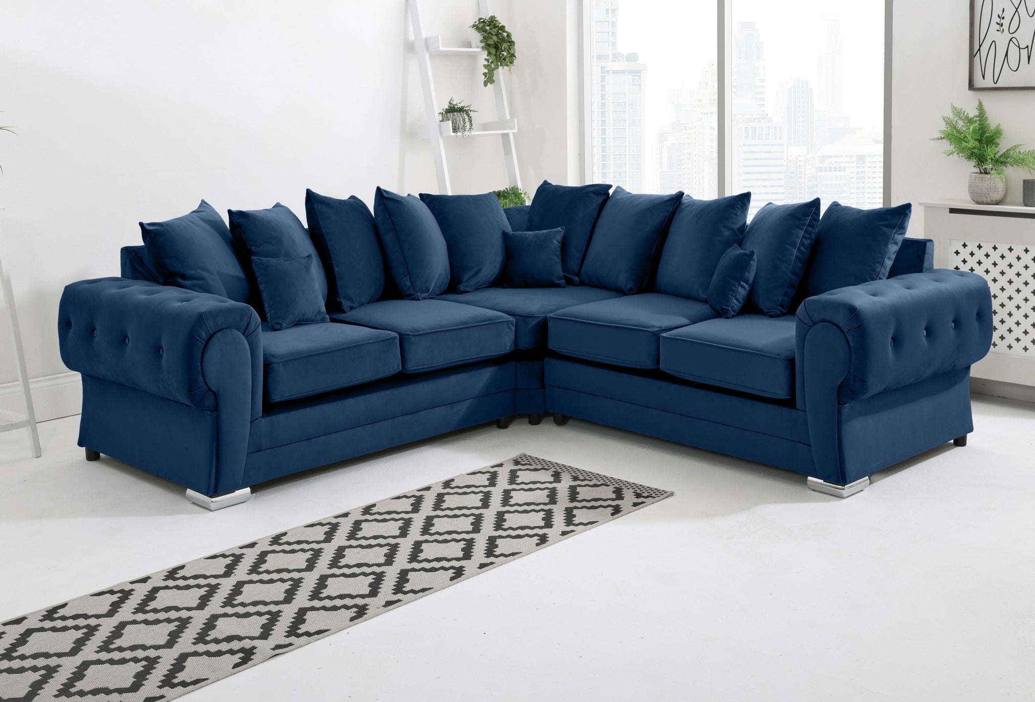 Victoria Plush Corner Scatterback
