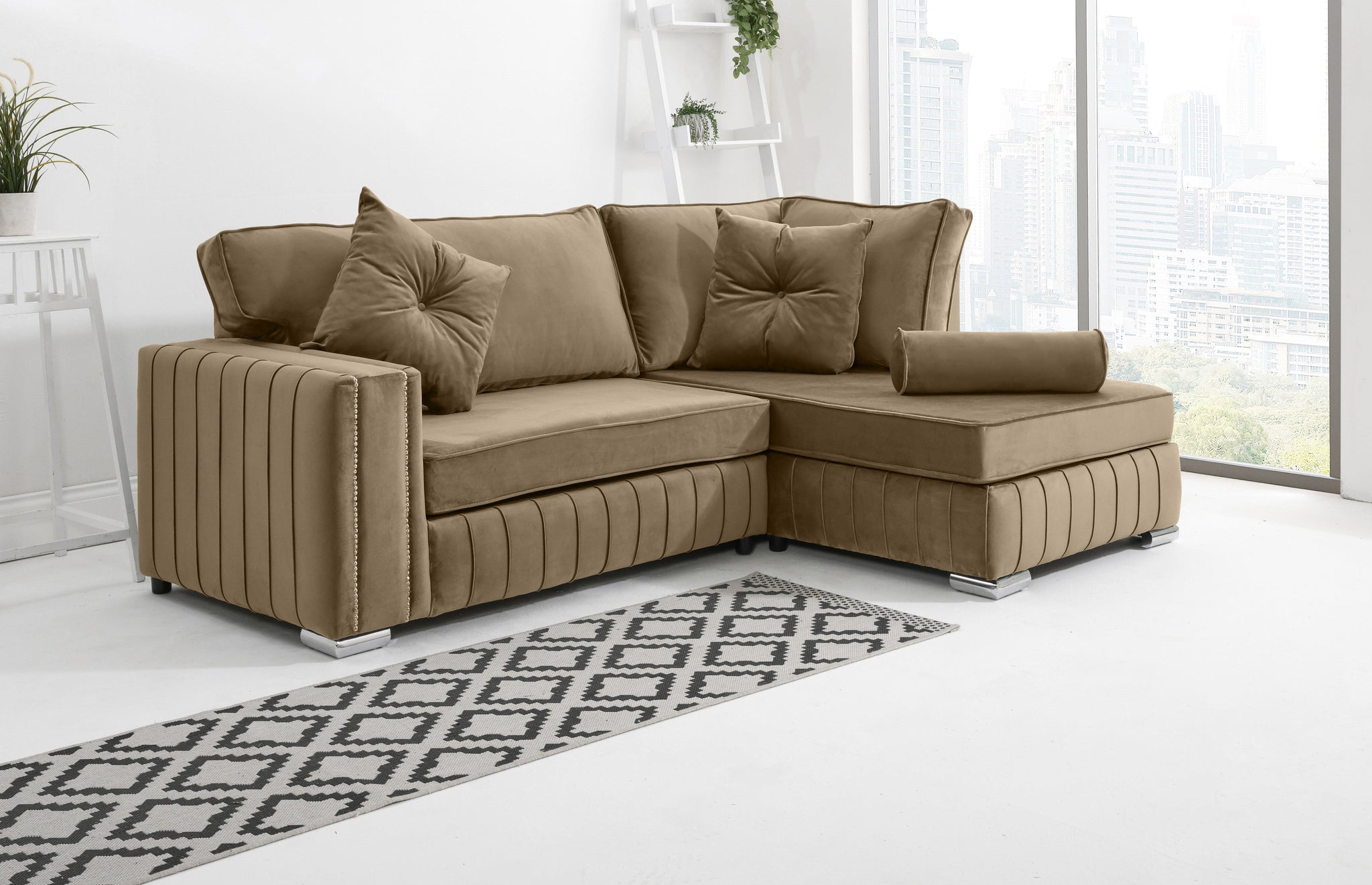 Lyra Lounge Fullback - Facing Right + Extra Cushions