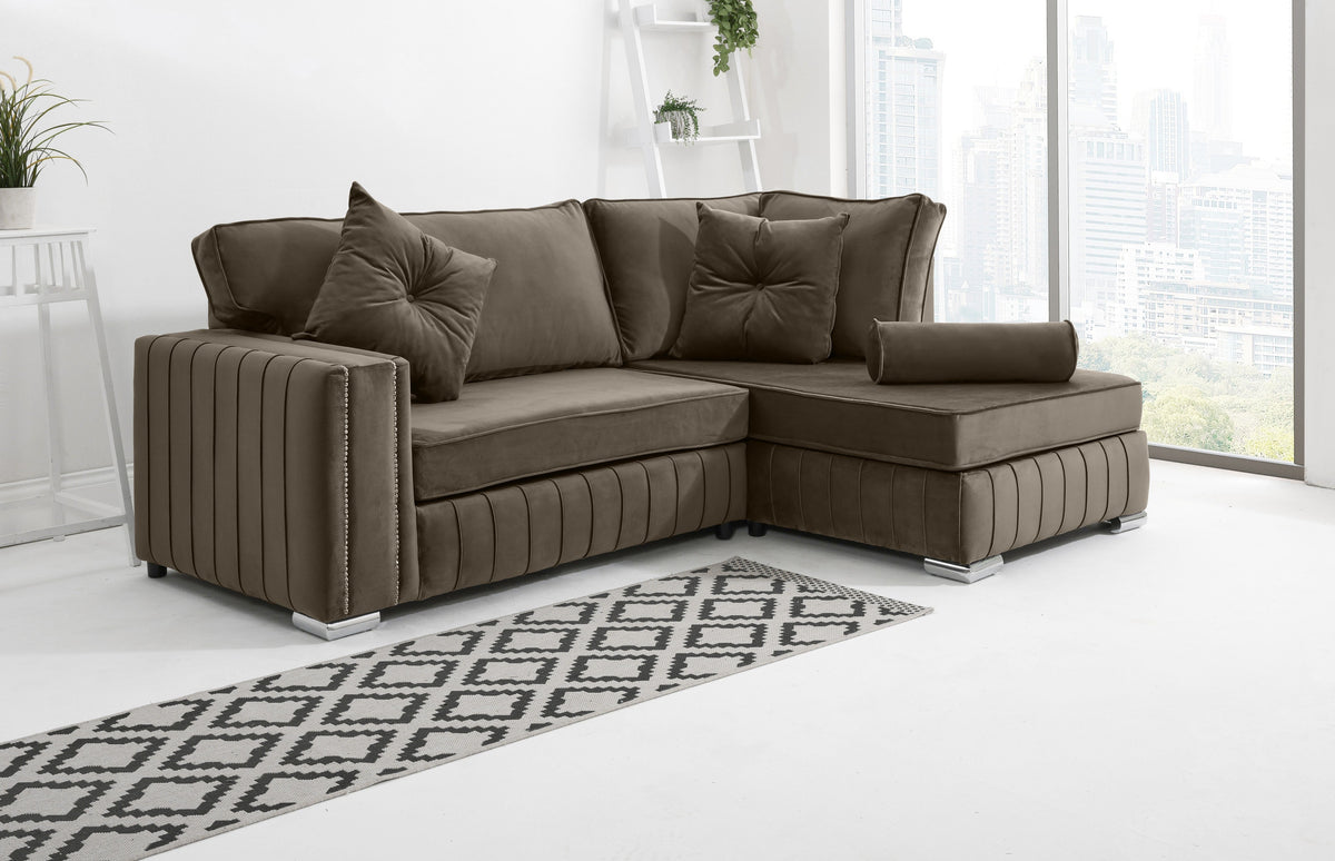 Lyra Lounge Fullback - Facing Right + Extra Cushions