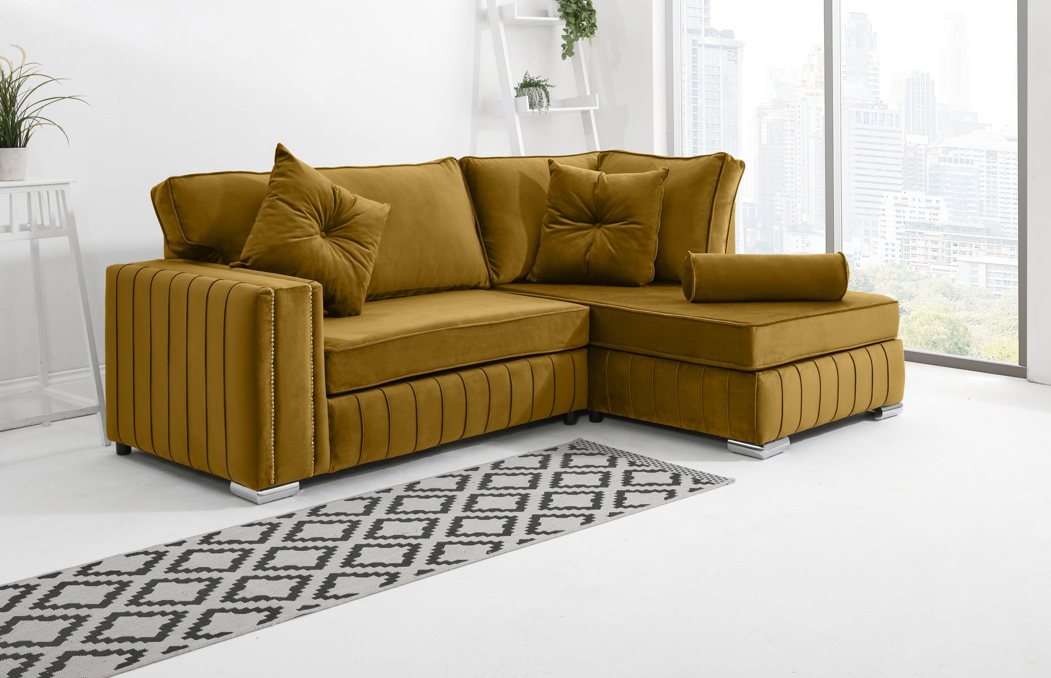 Lyra Lounge Fullback - Facing Right + Extra Cushions