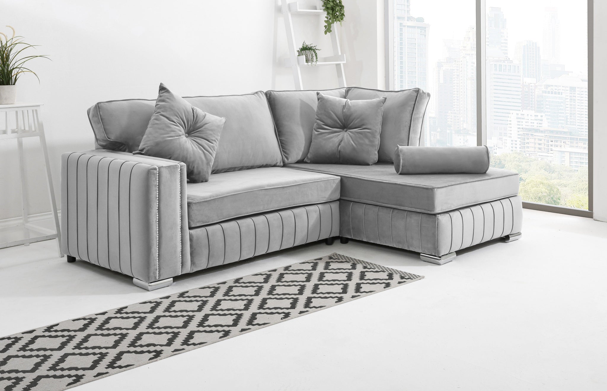 Lyra Lounge Fullback - Facing Right + Extra Cushions