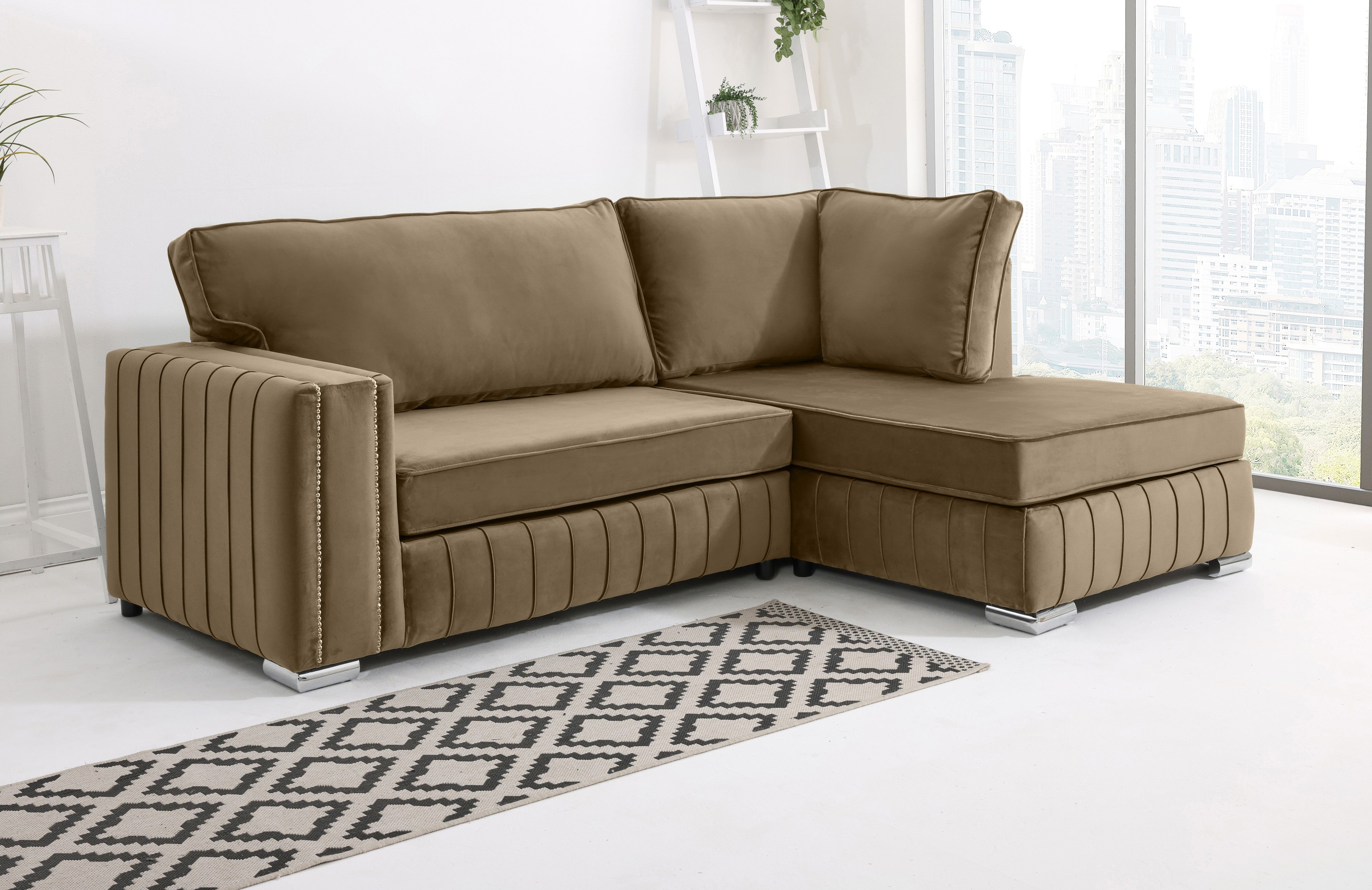 Lyra Lounge Fullback