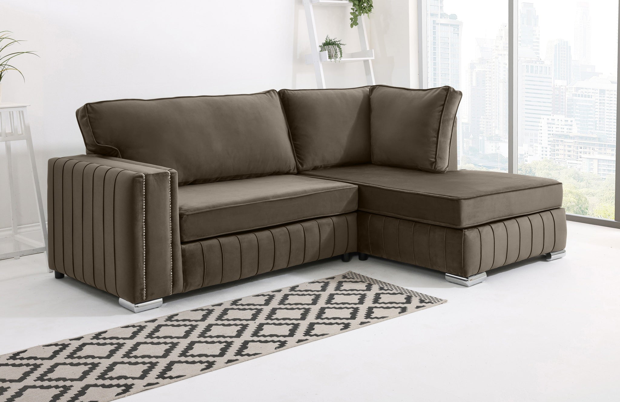 Lyra Lounge Fullback - Facing Right