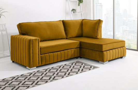 Lyra Lounge Fullback - Facing Right
