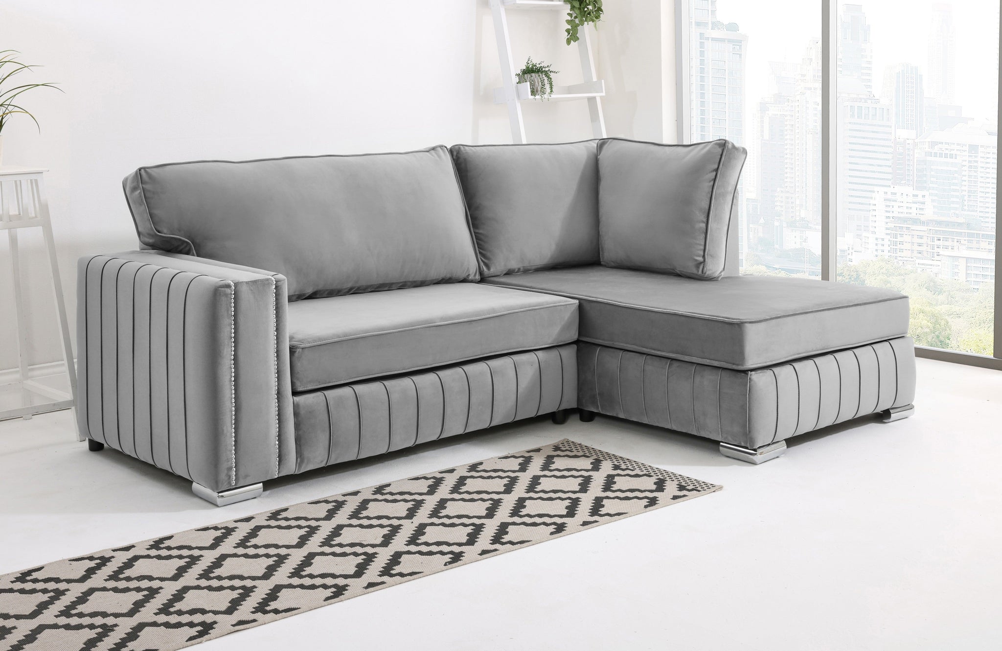 Lyra Lounge Fullback - Facing Right