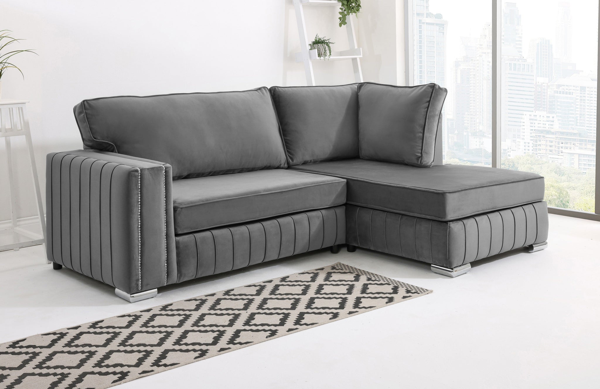 Lyra Lounge Fullback - Facing Right