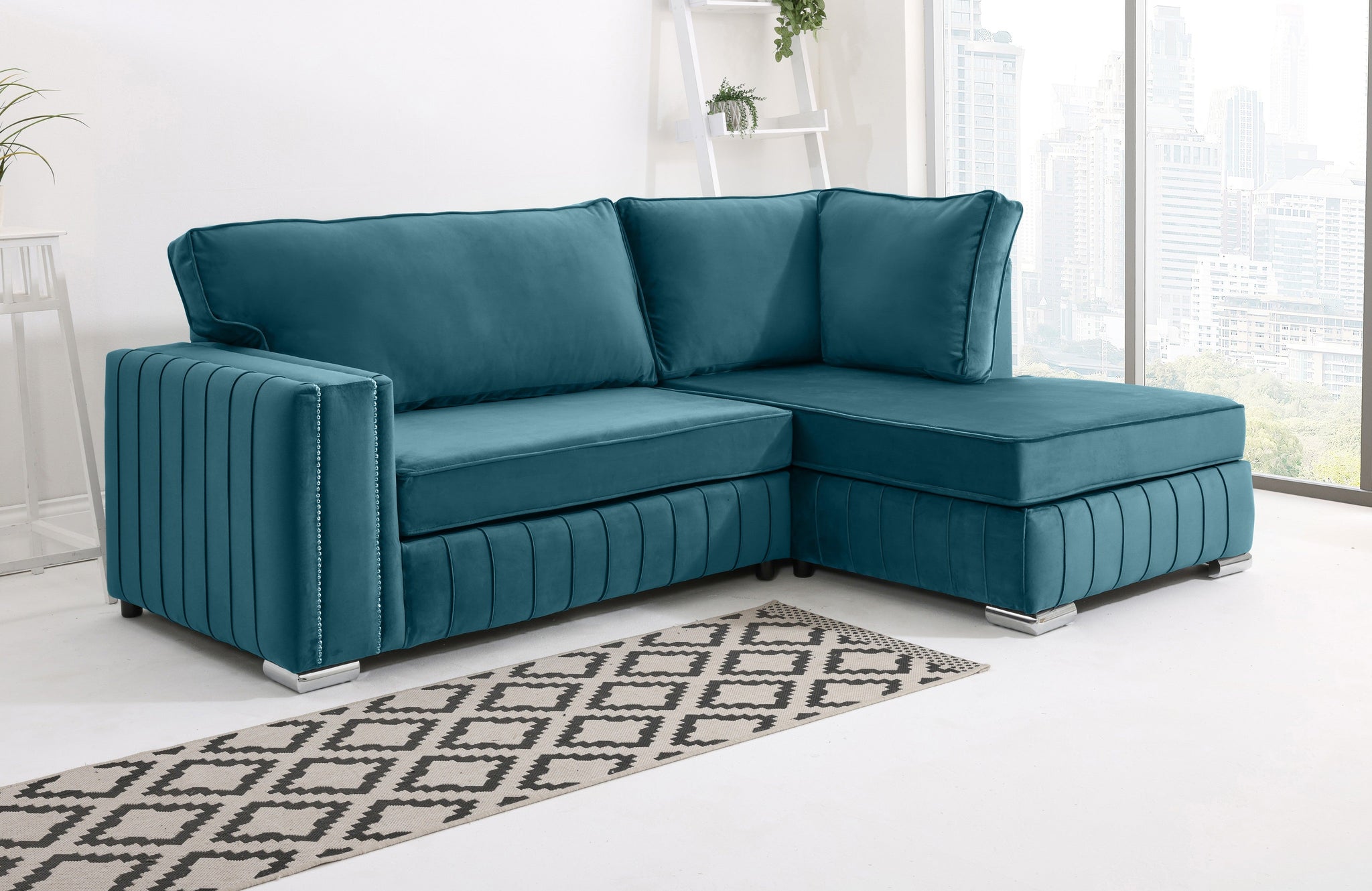 Lyra Lounge Fullback - Facing Right