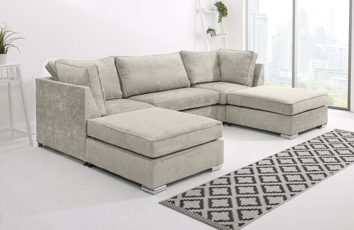 Mysa Chenile U Shape Fullback