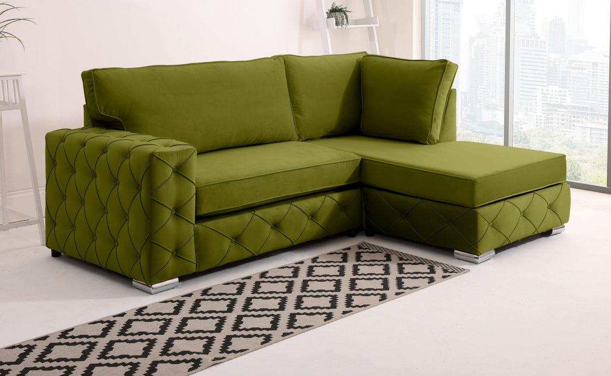 Sikara Lounge Fullback - Facing Right
