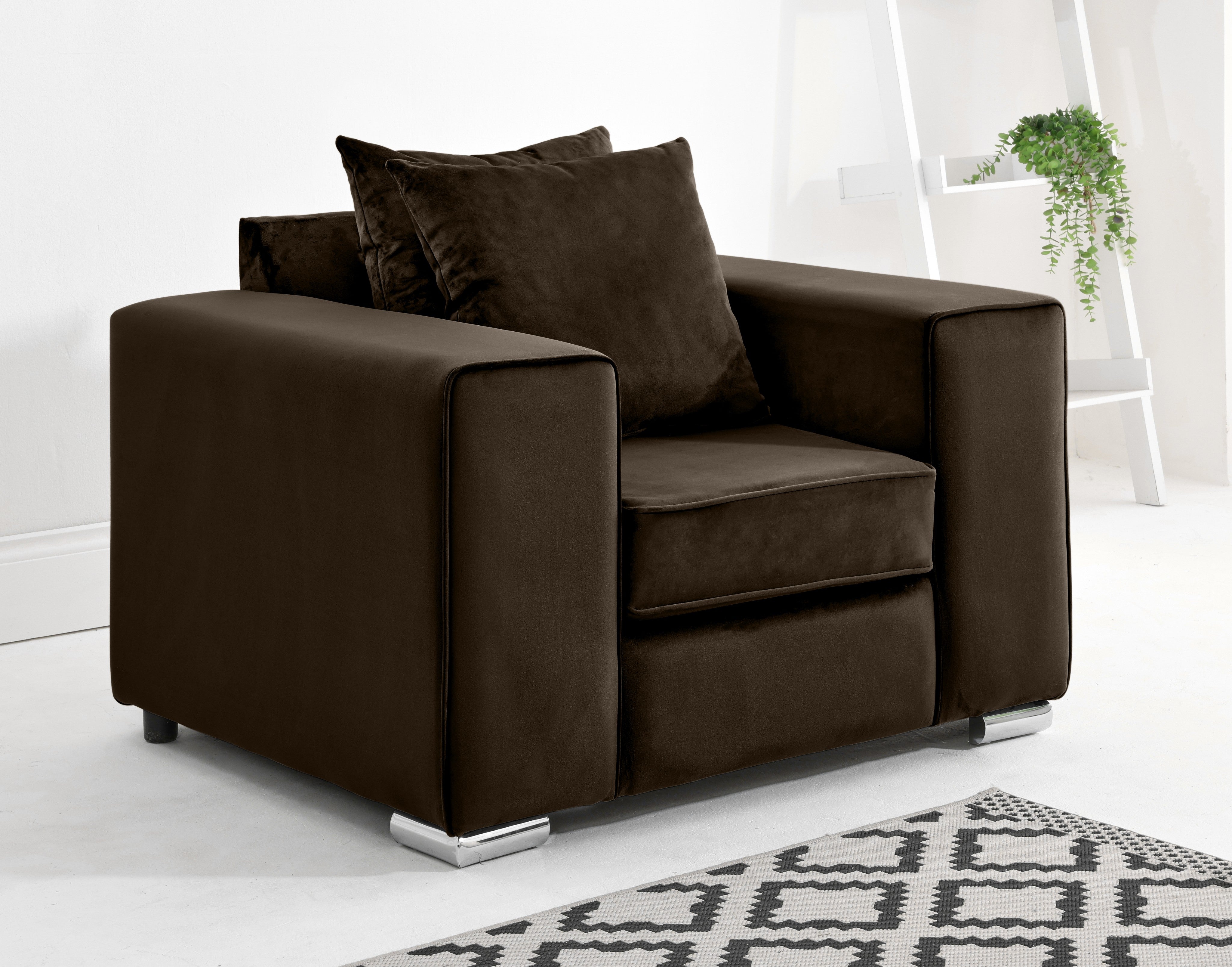 Elara Corner Scatterback