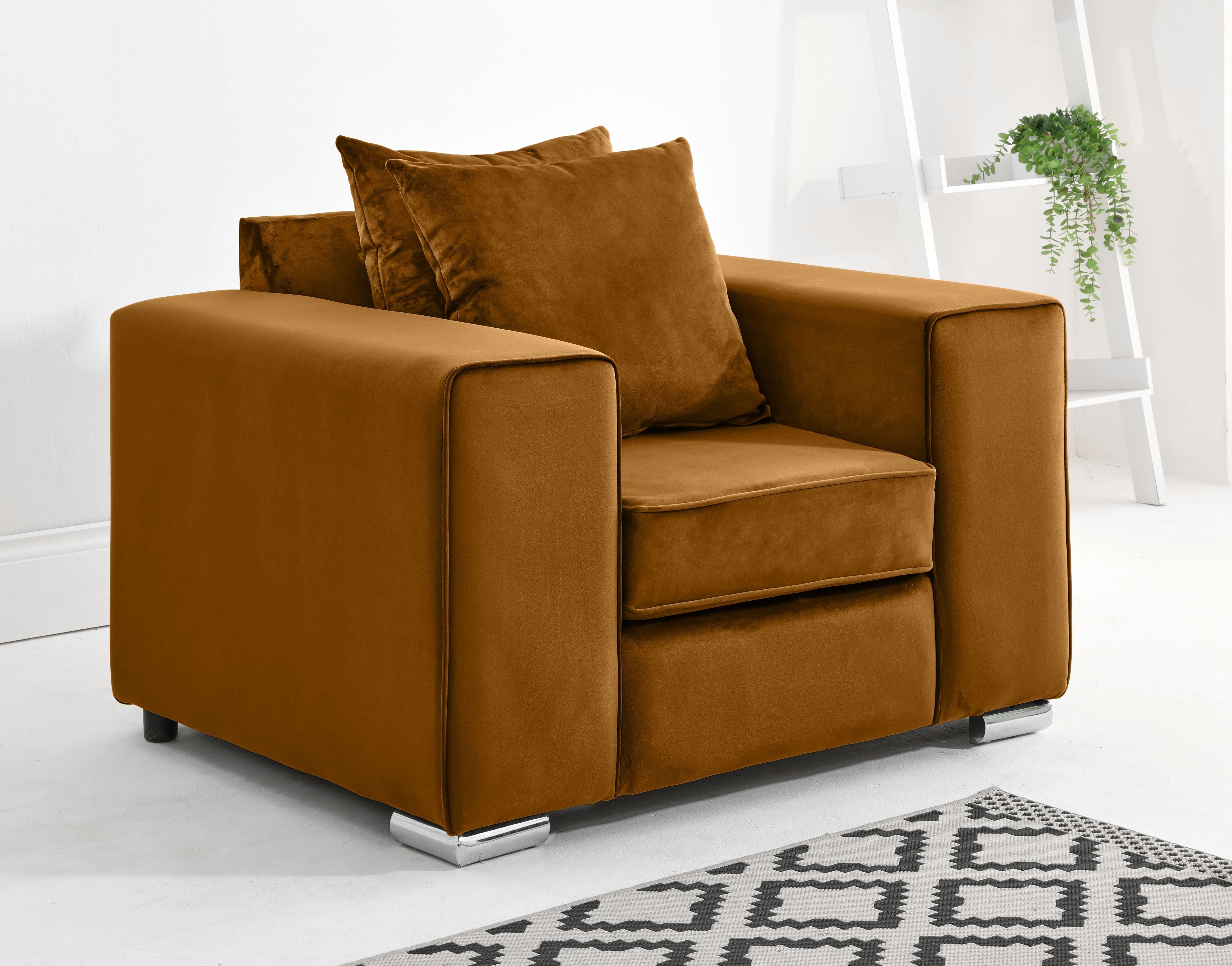 Elara Corner Scatterback