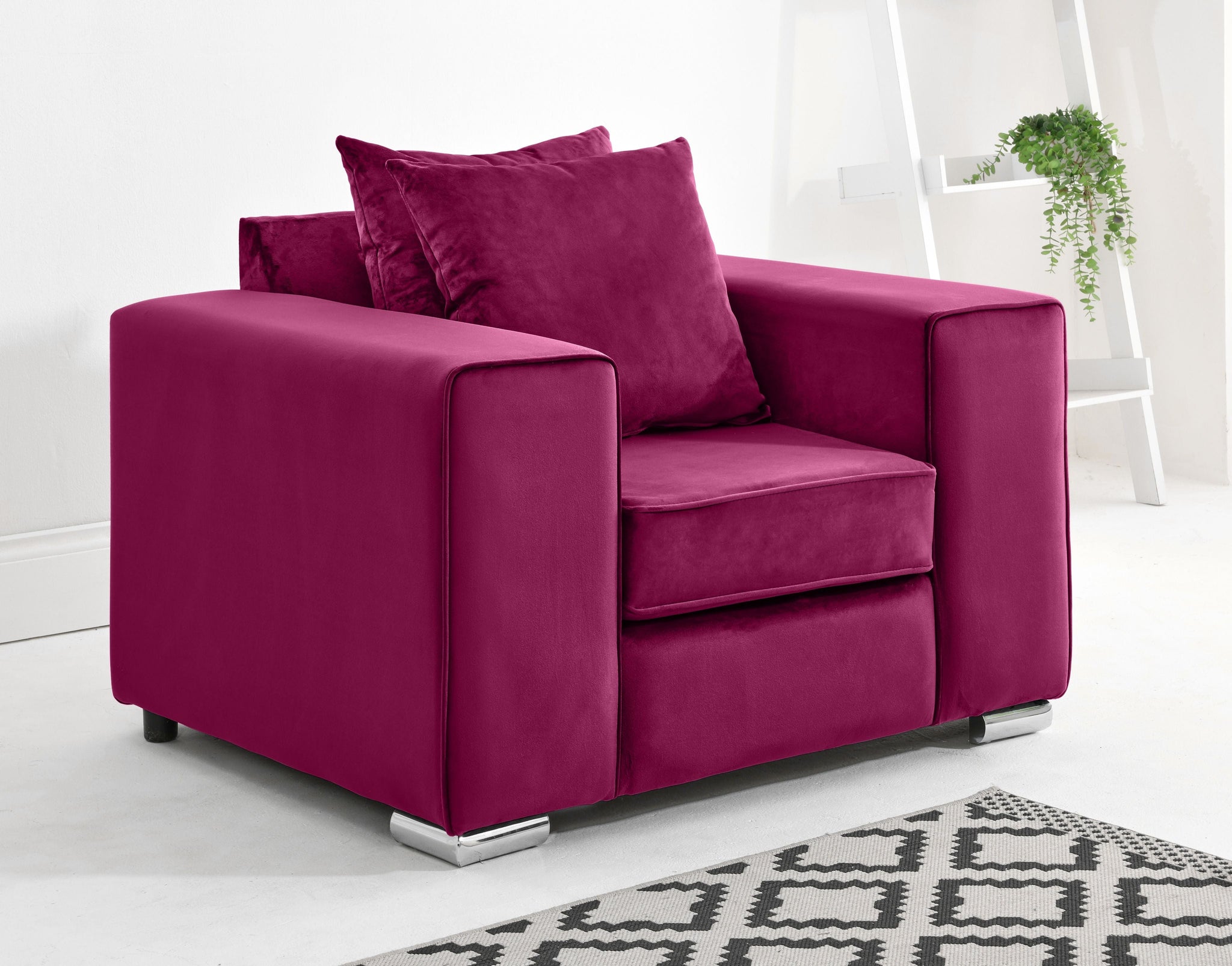 Elara Corner Scatterback