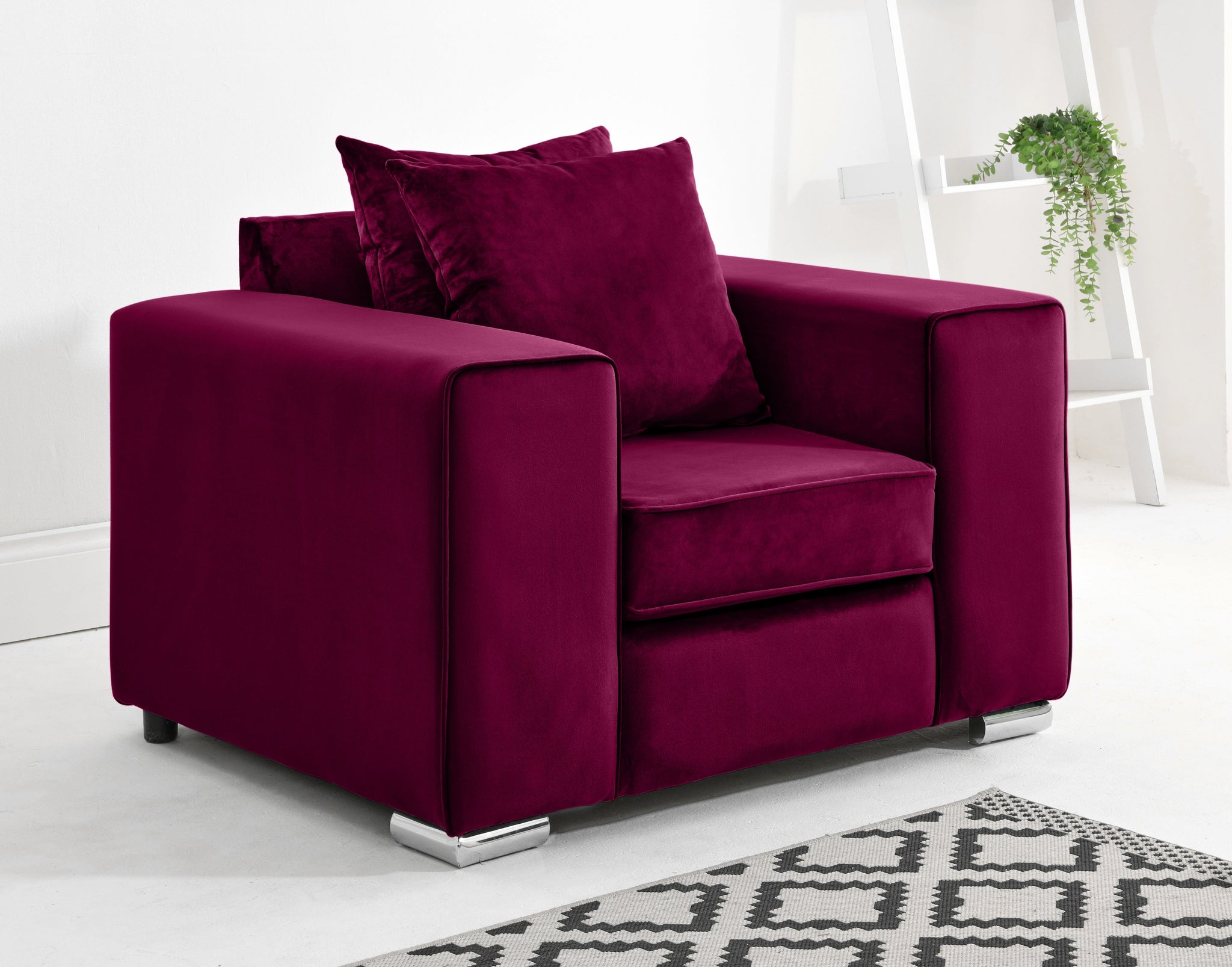 Elara Corner Scatterback
