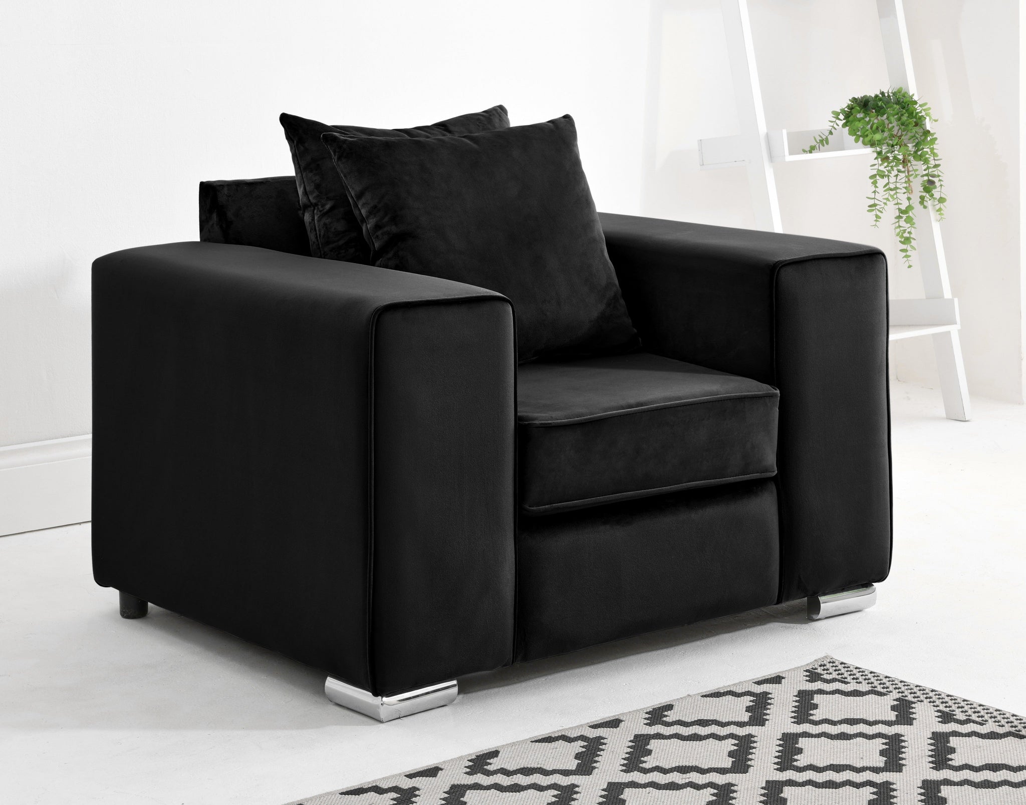 Elara Corner Scatterback