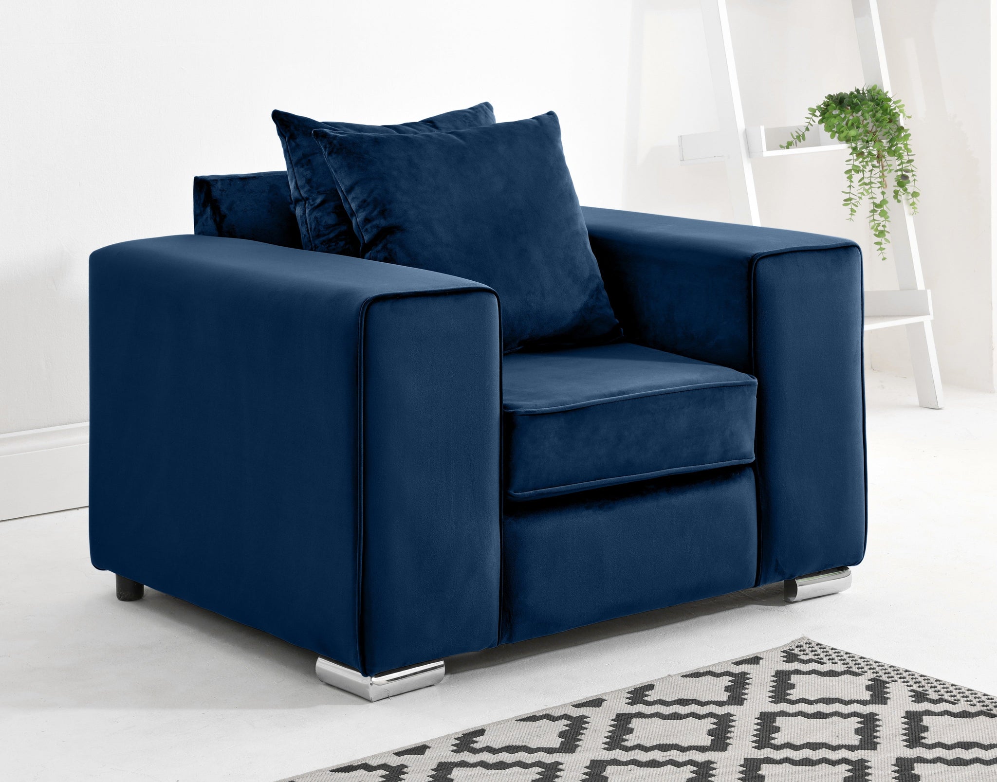 Elara Corner Scatterback
