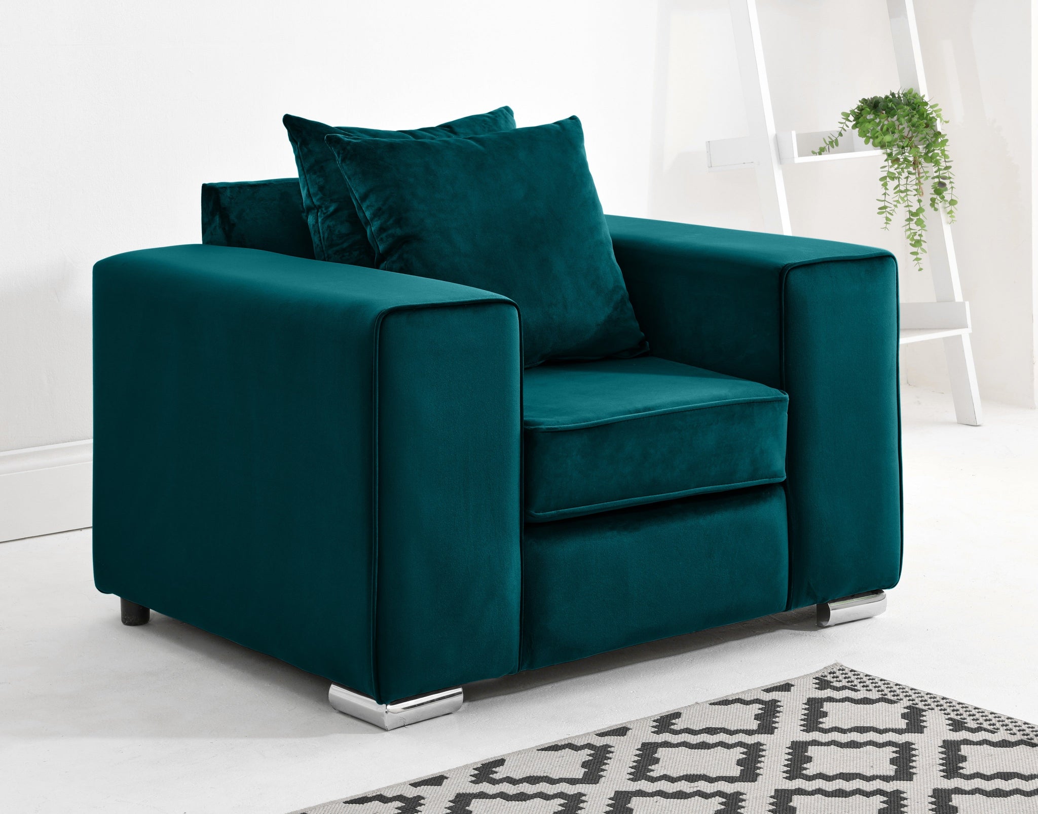 Elara Corner Scatterback