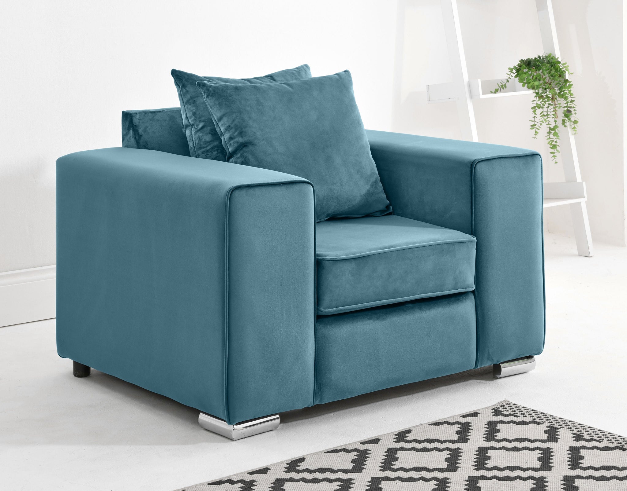 Elara Corner Scatterback