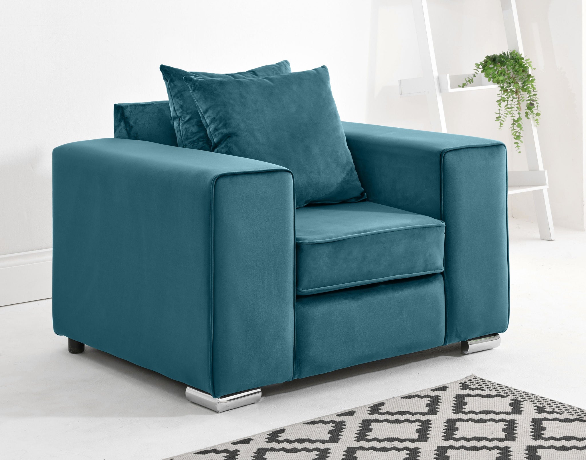 Elara Corner Scatterback