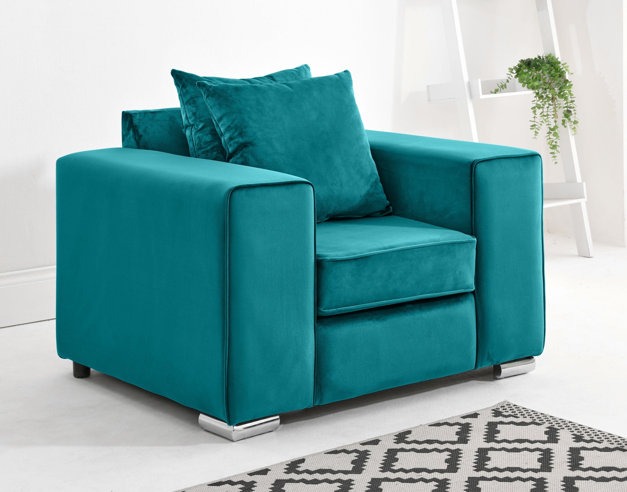 Elara Corner Scatterback