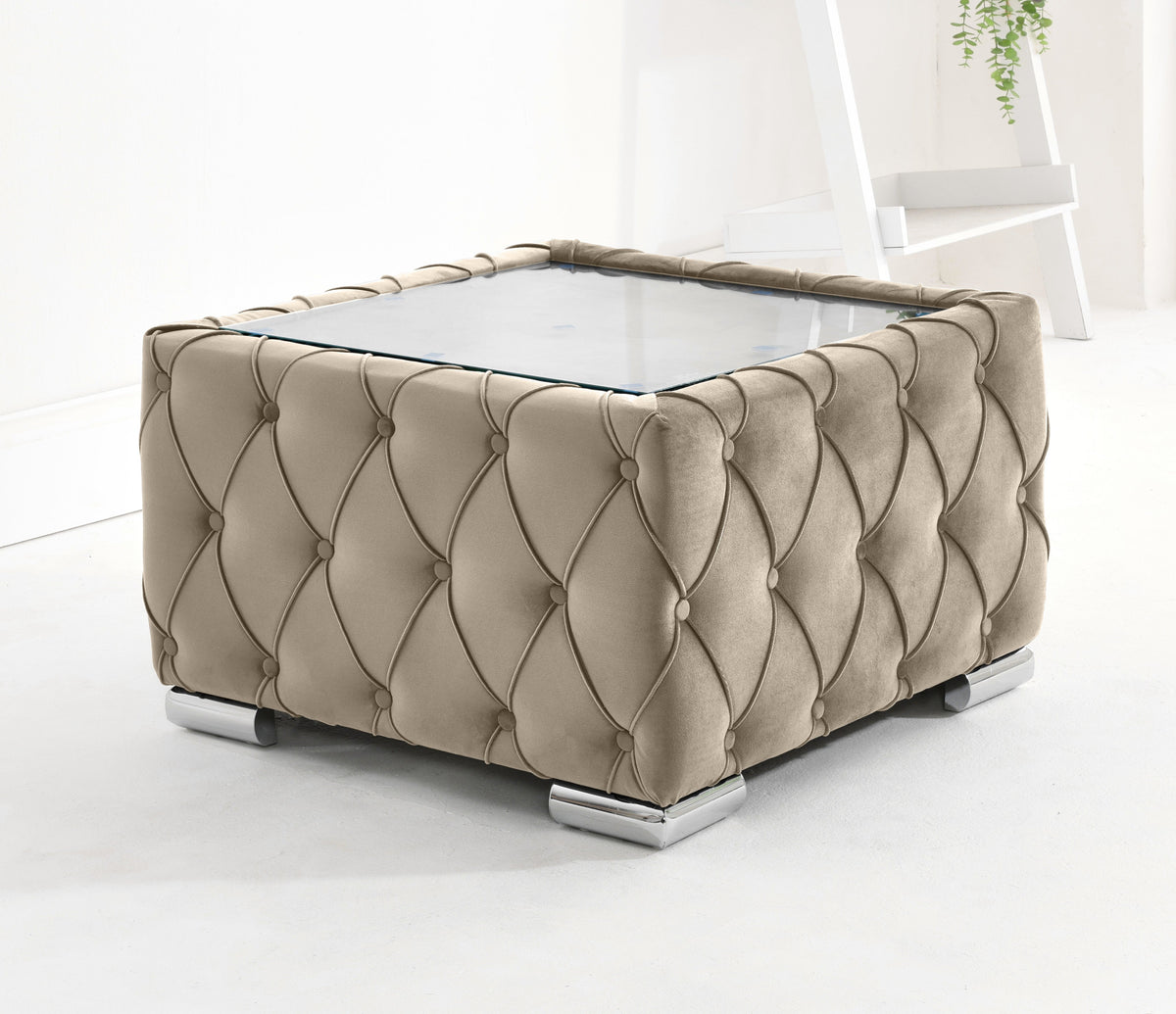 Arlo Corner Scatterback