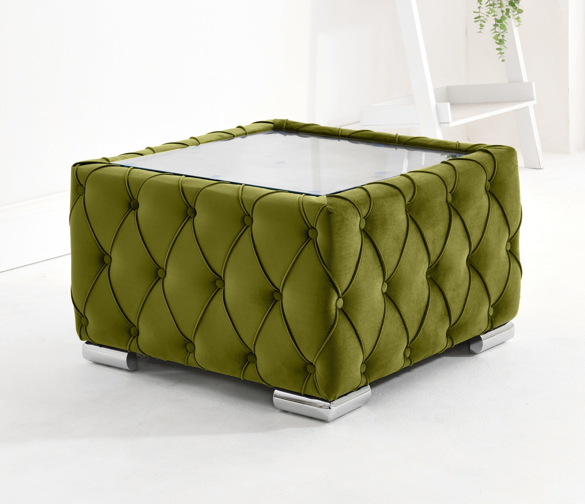 Callen Corner Fullback - 2c2 + Bolster / Buttoned Cushions