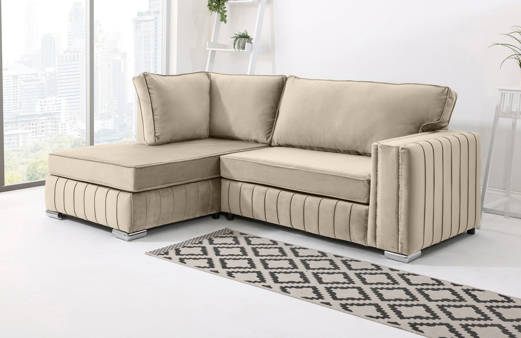 Lyra Lounge Fullback - Facing Left