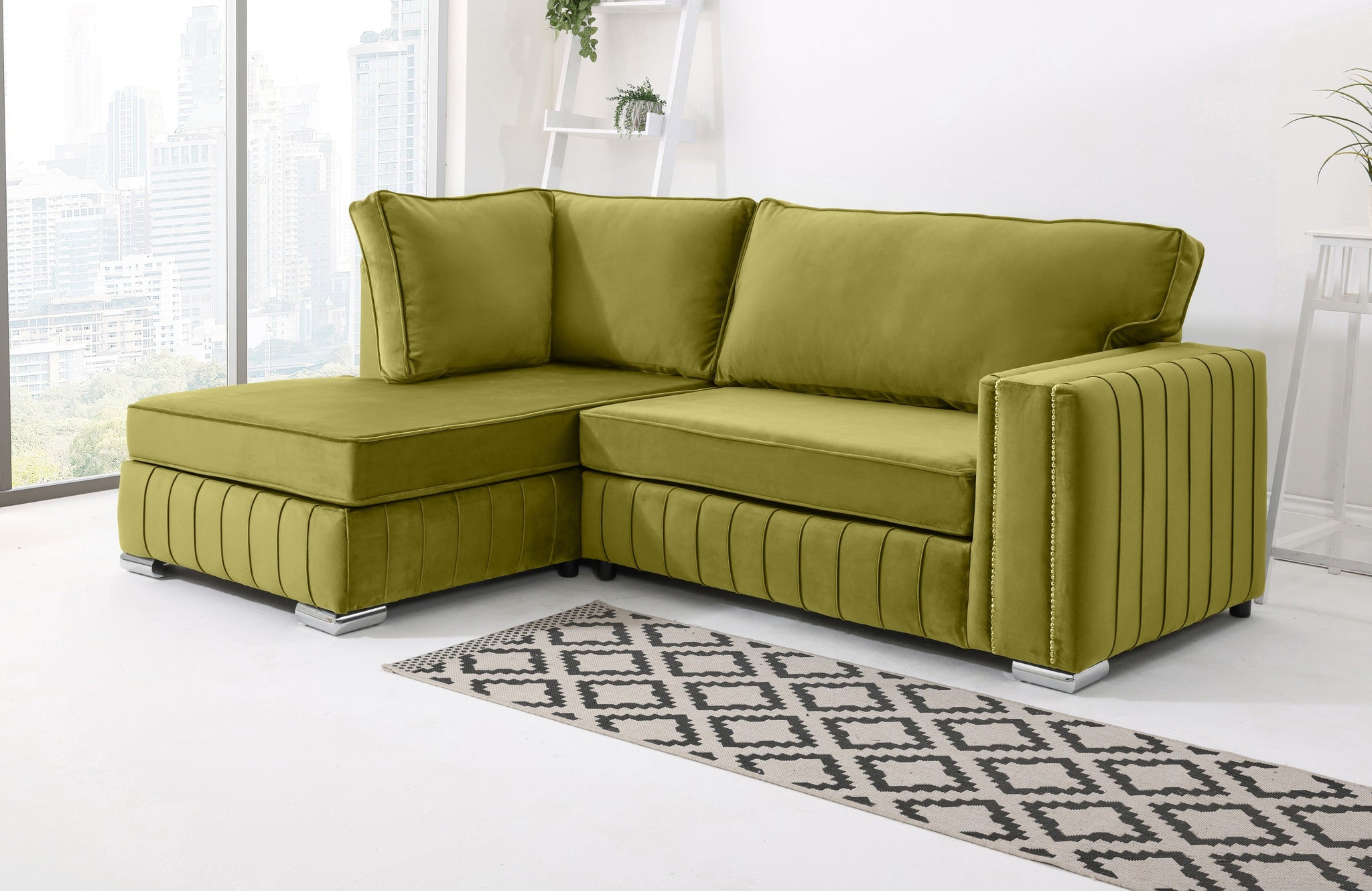 Lyra Lounge Fullback - Facing Left